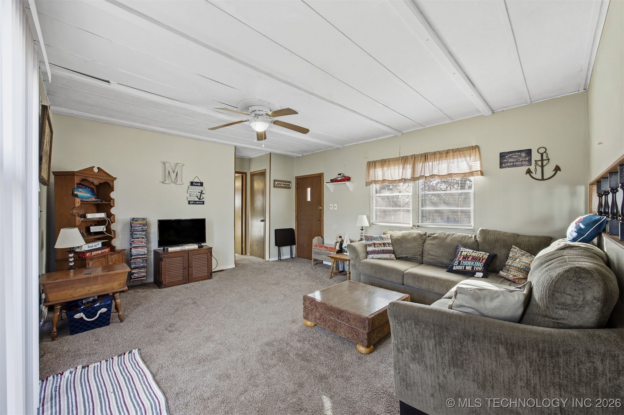 1891 N Lewis Lane Property Photo 7