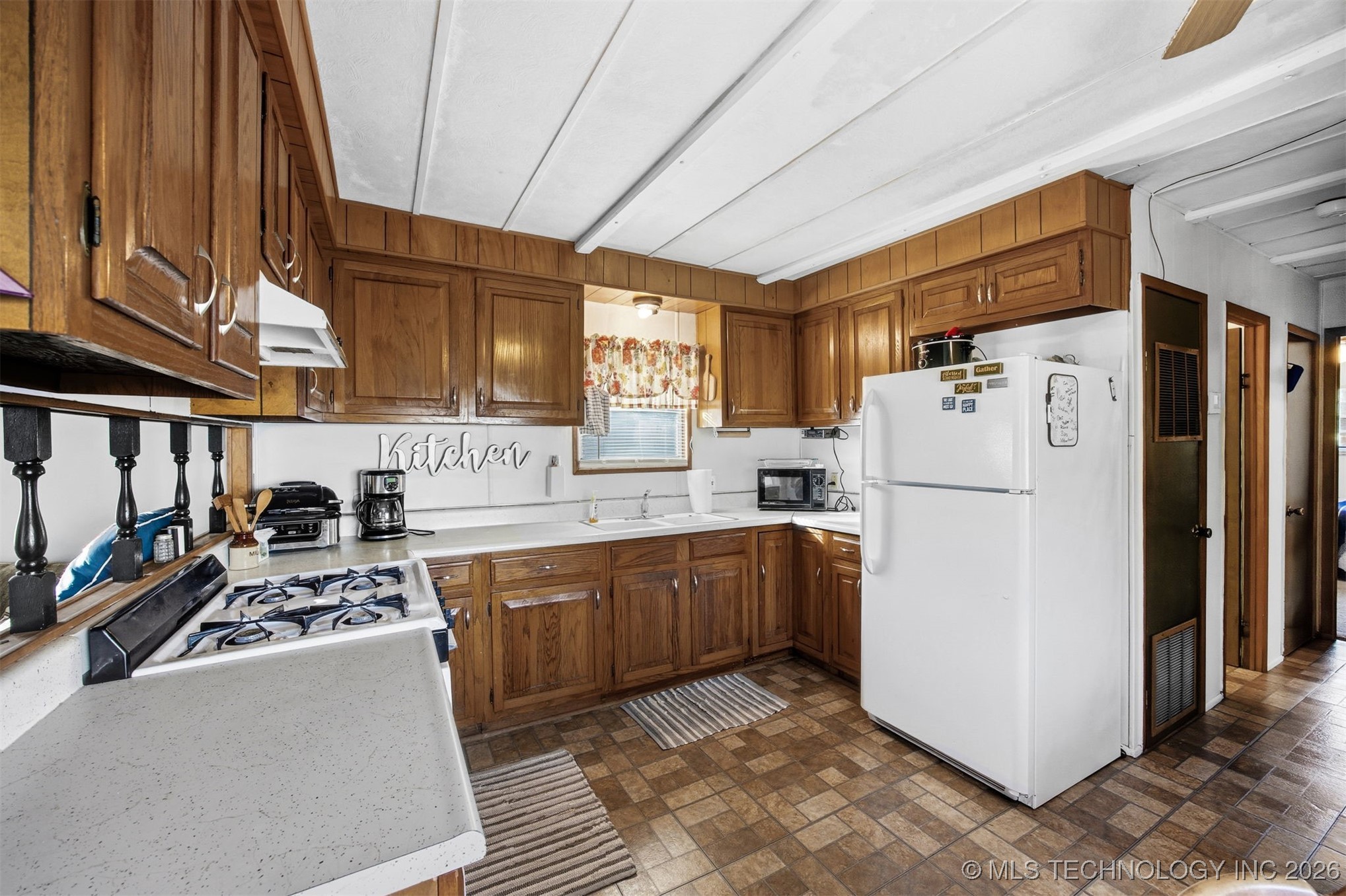 1891 N Lewis Lane Property Photo 10