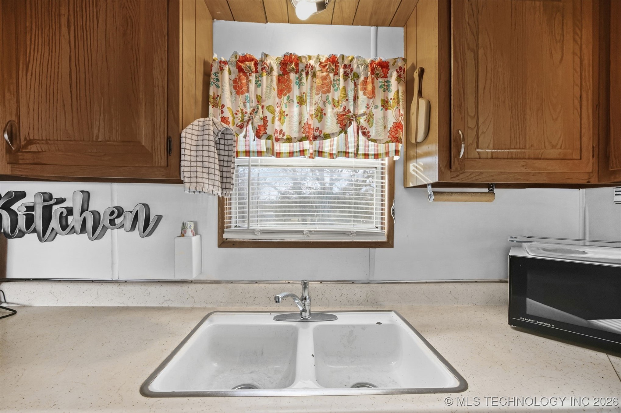 1891 N Lewis Lane Property Photo 12