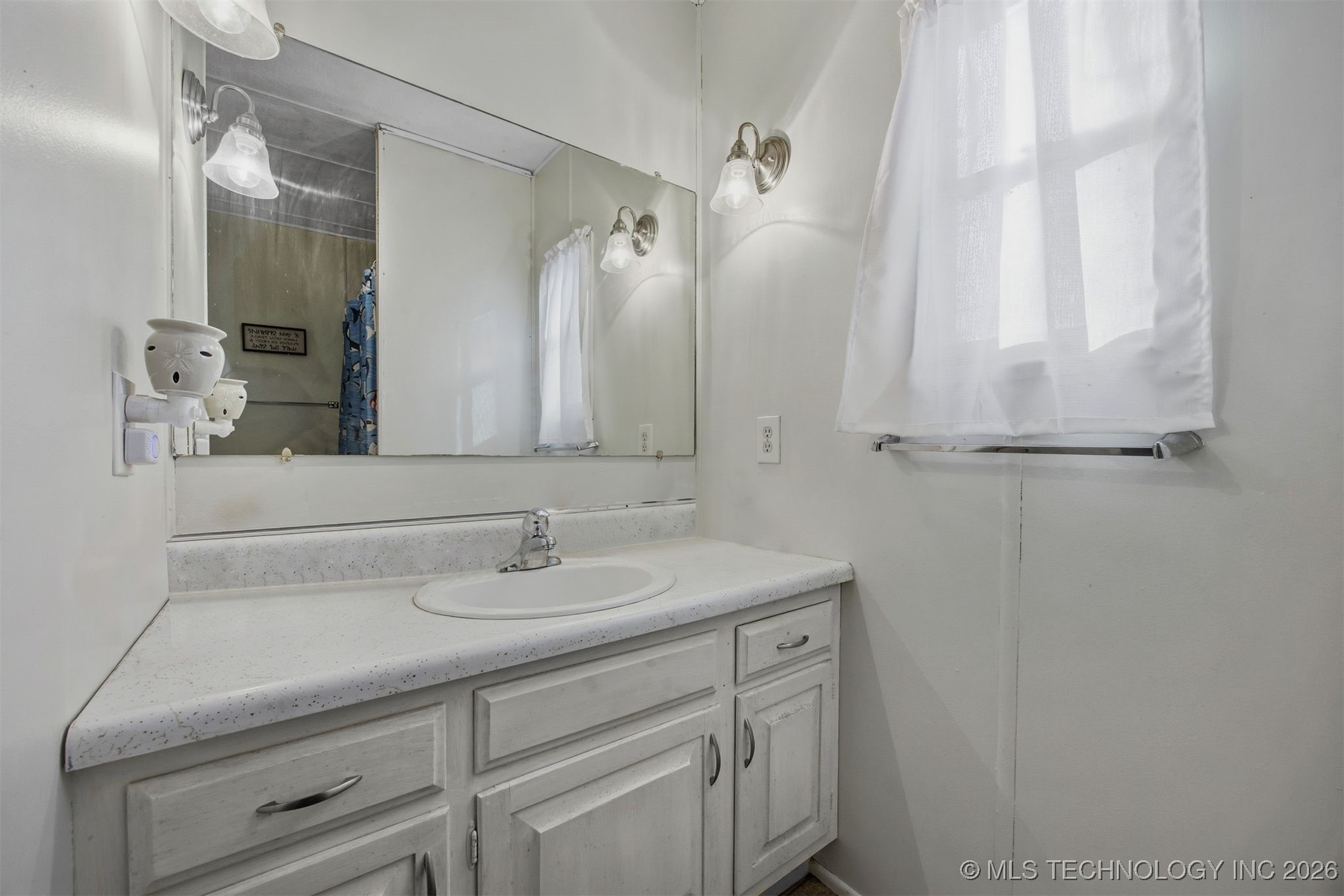 1891 N Lewis Lane Property Photo 18