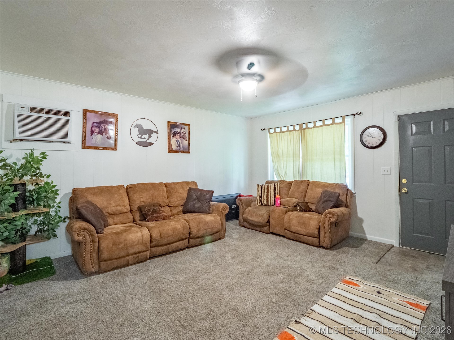 809 Carbon Avenue Property Photo 11