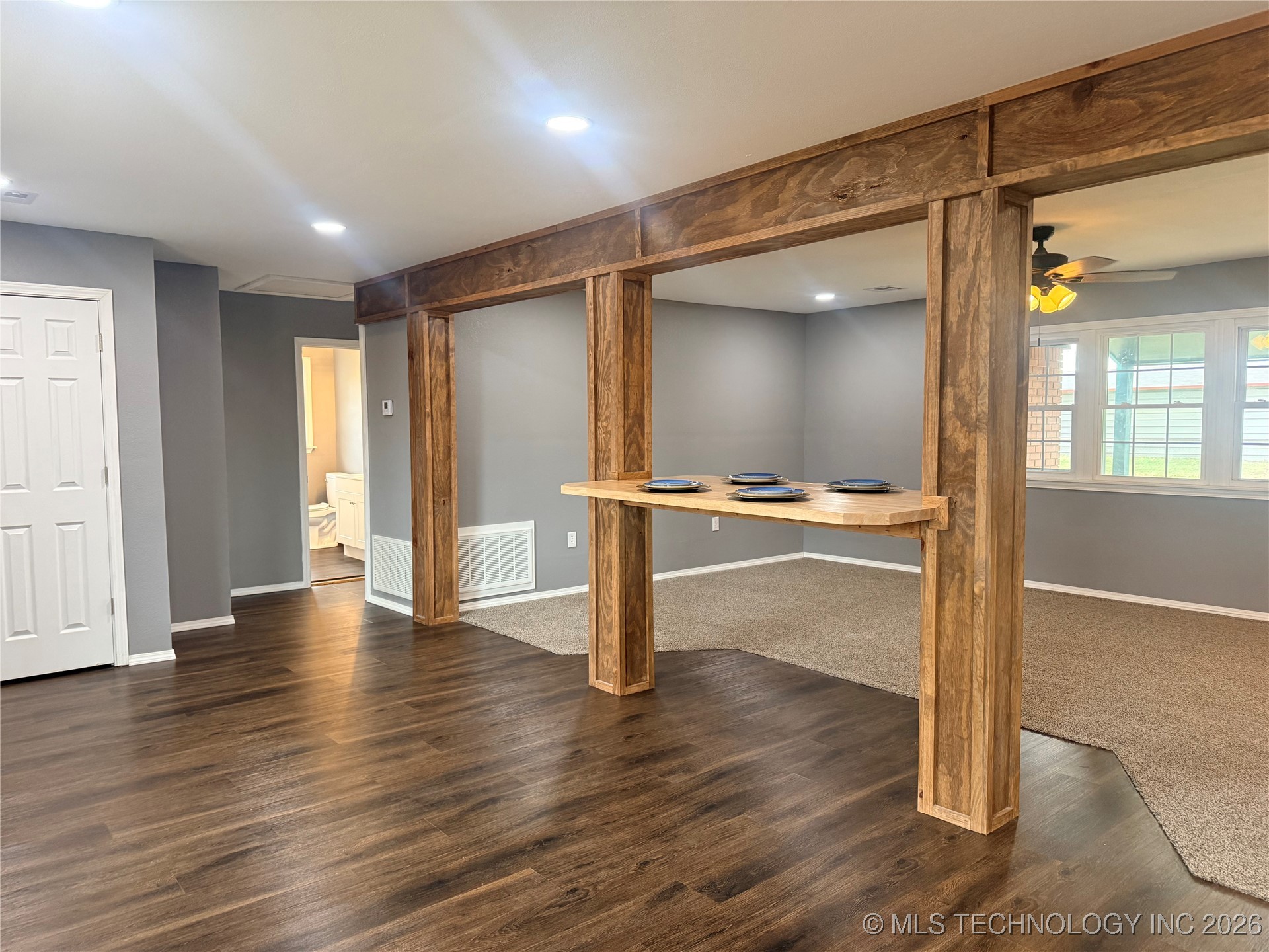 221 Rodman Circle Property Photo 6