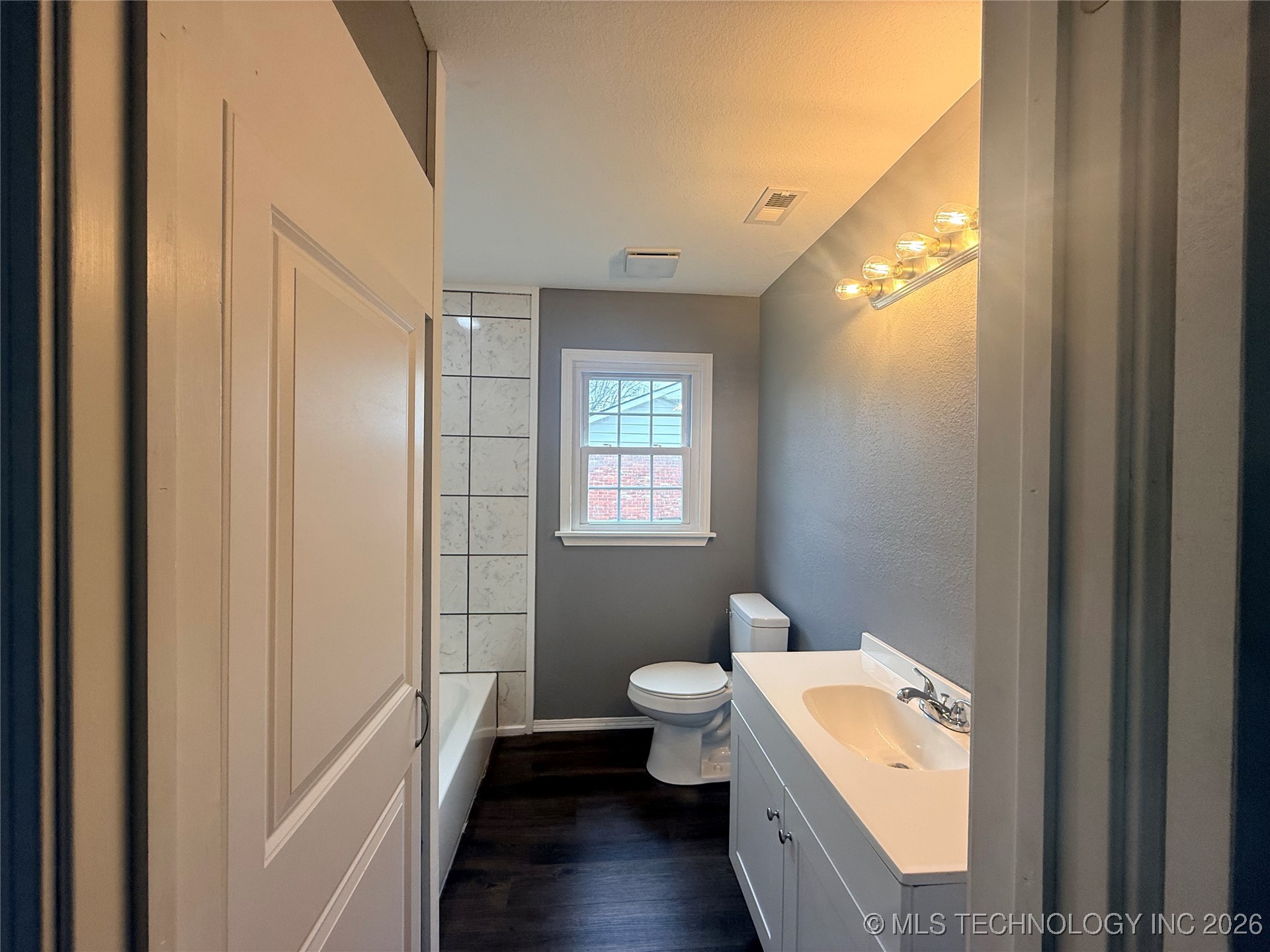 221 Rodman Circle Property Photo 18