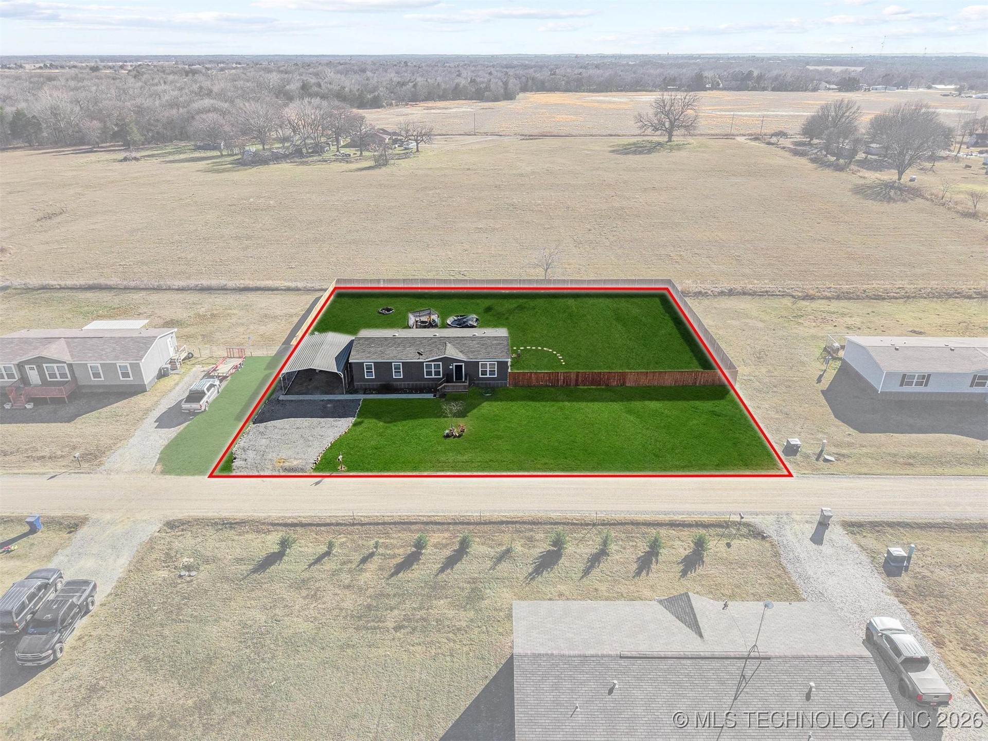 304 Cale Lane Property Photo 6