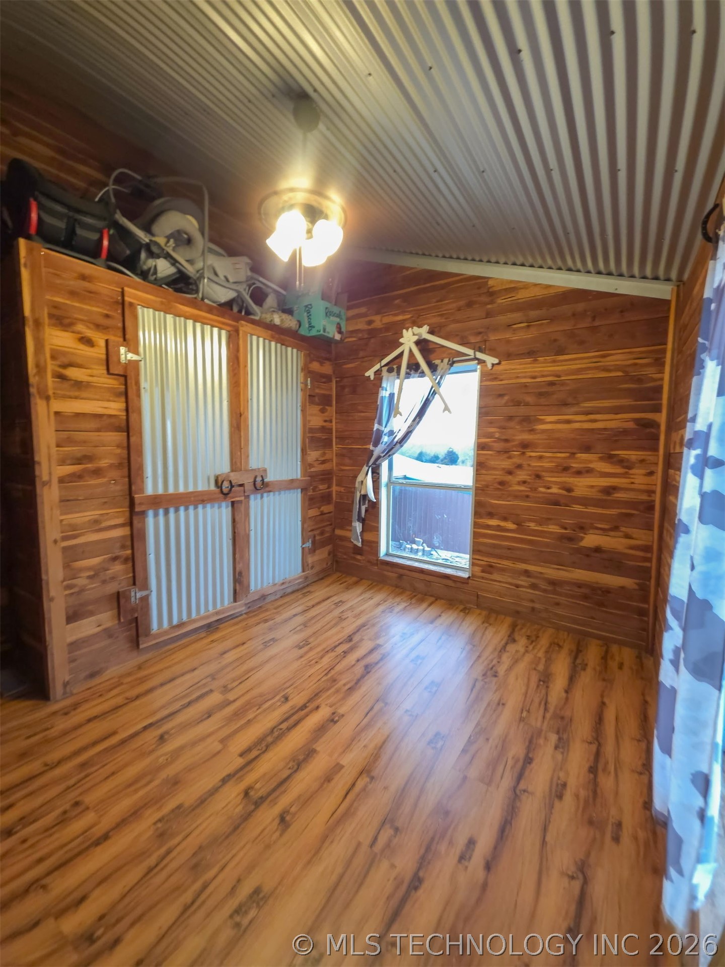 13285 S Oktaha Road W Property Photo 9