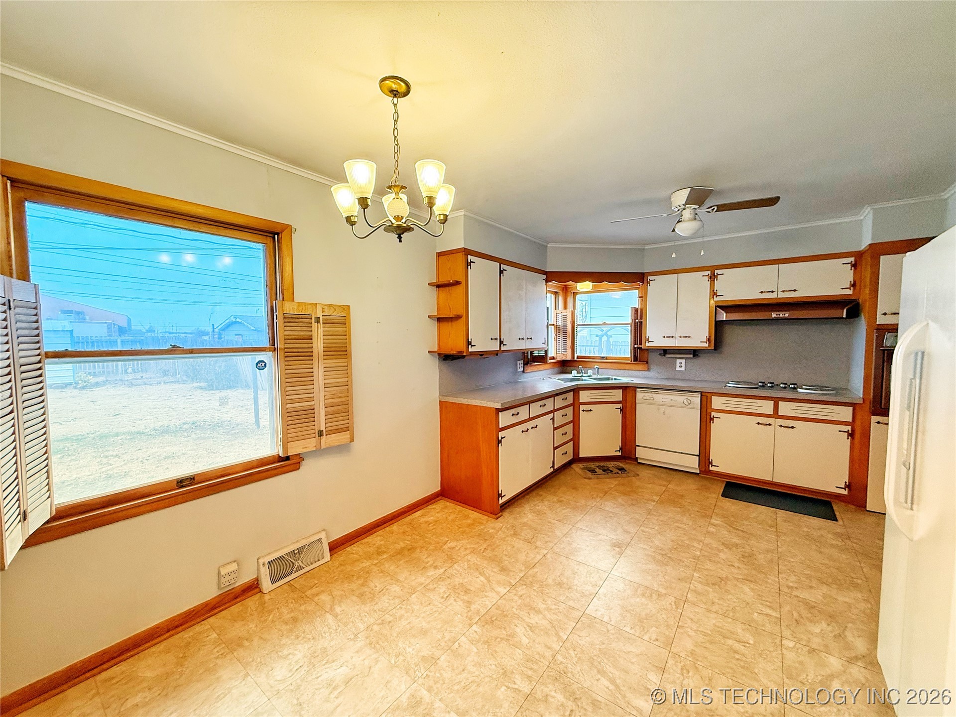 2106 N Quincy Property Photo 10