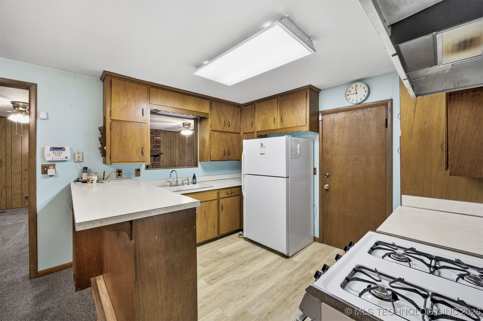 912 N Brady Drive Property Photo 12