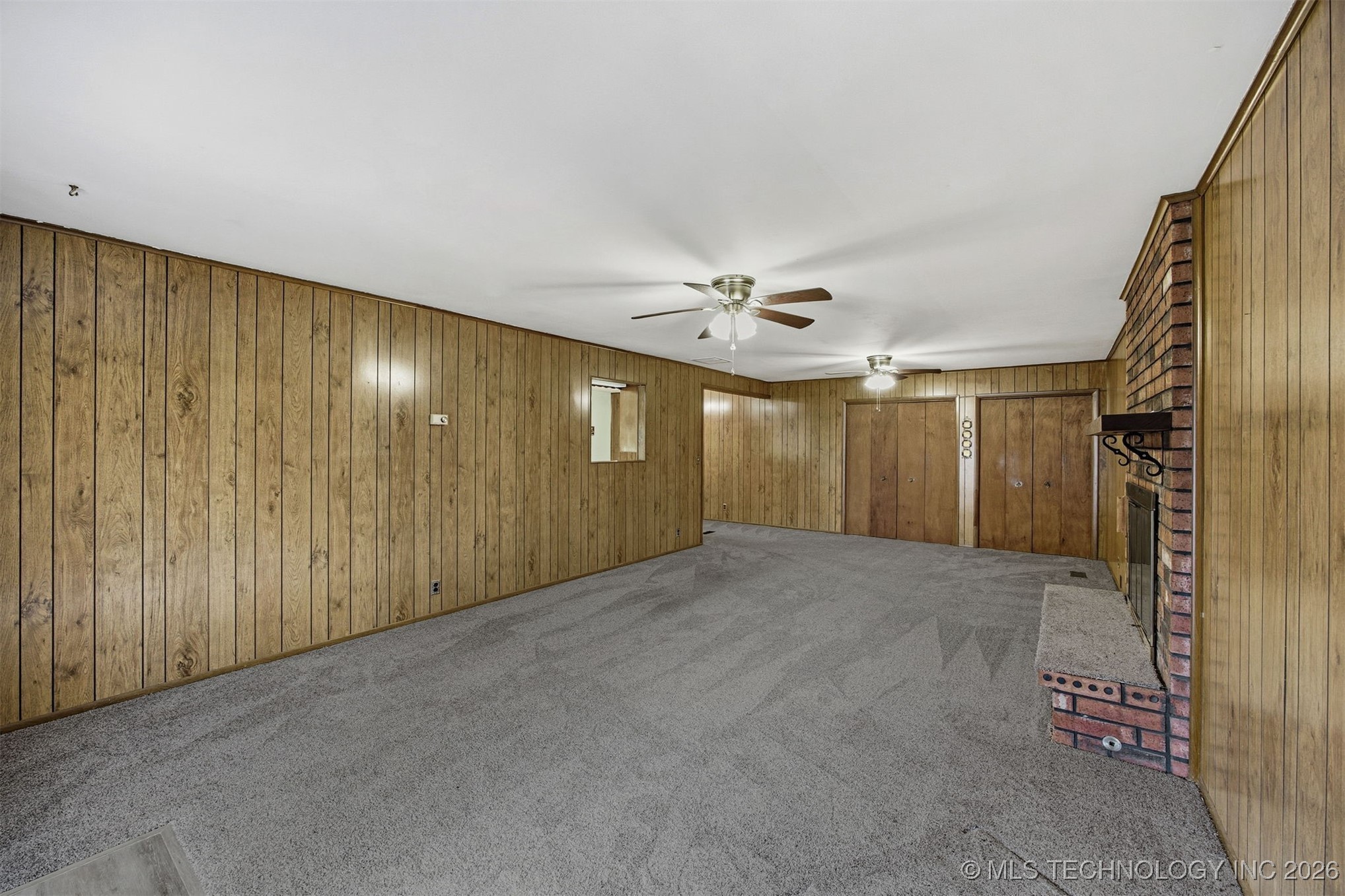 912 N Brady Drive Property Photo 18
