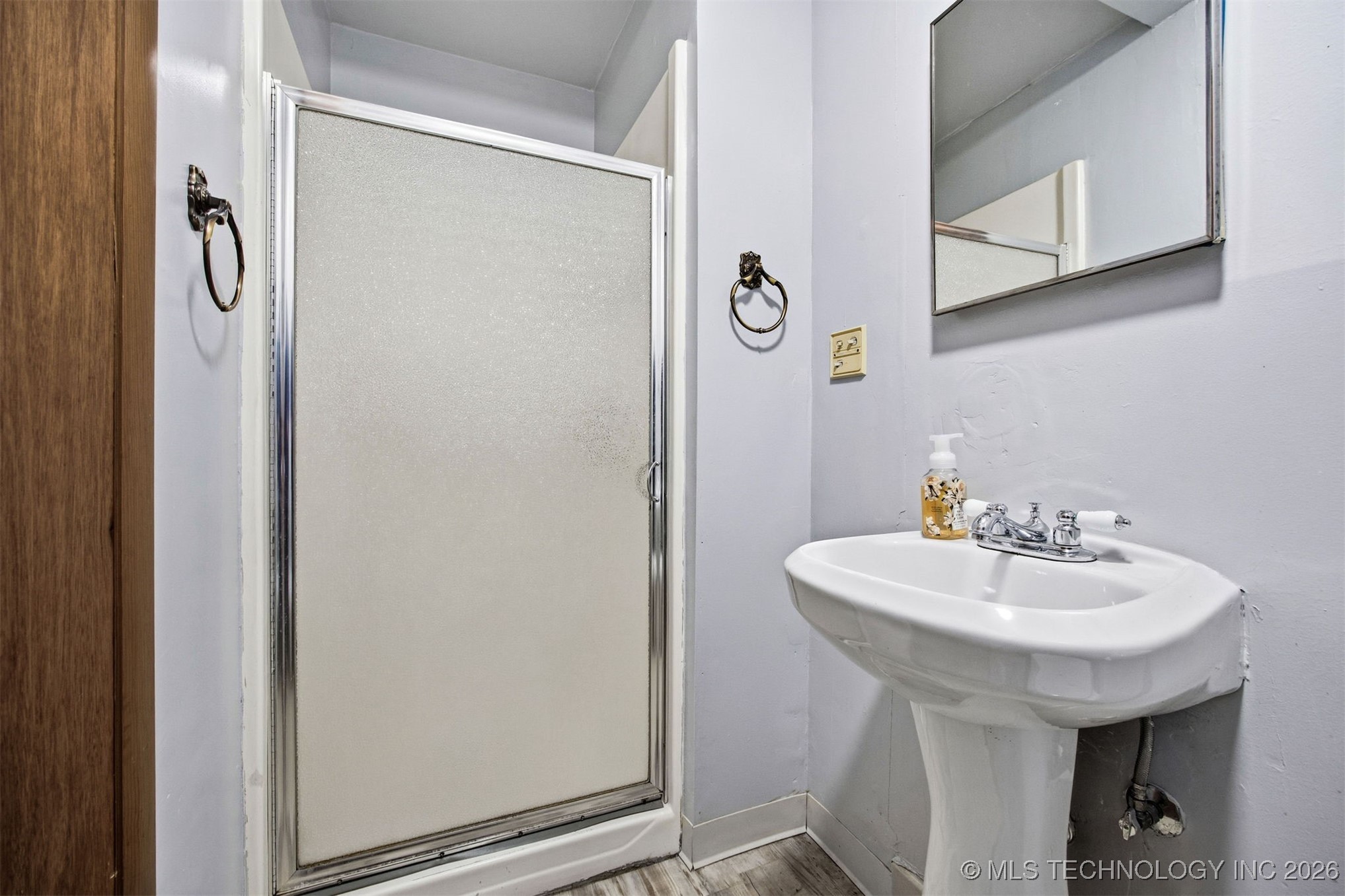 912 N Brady Drive Property Photo 27