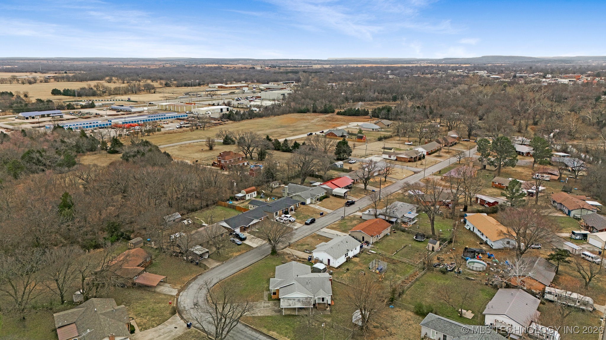 912 N Brady Drive Property Photo 36