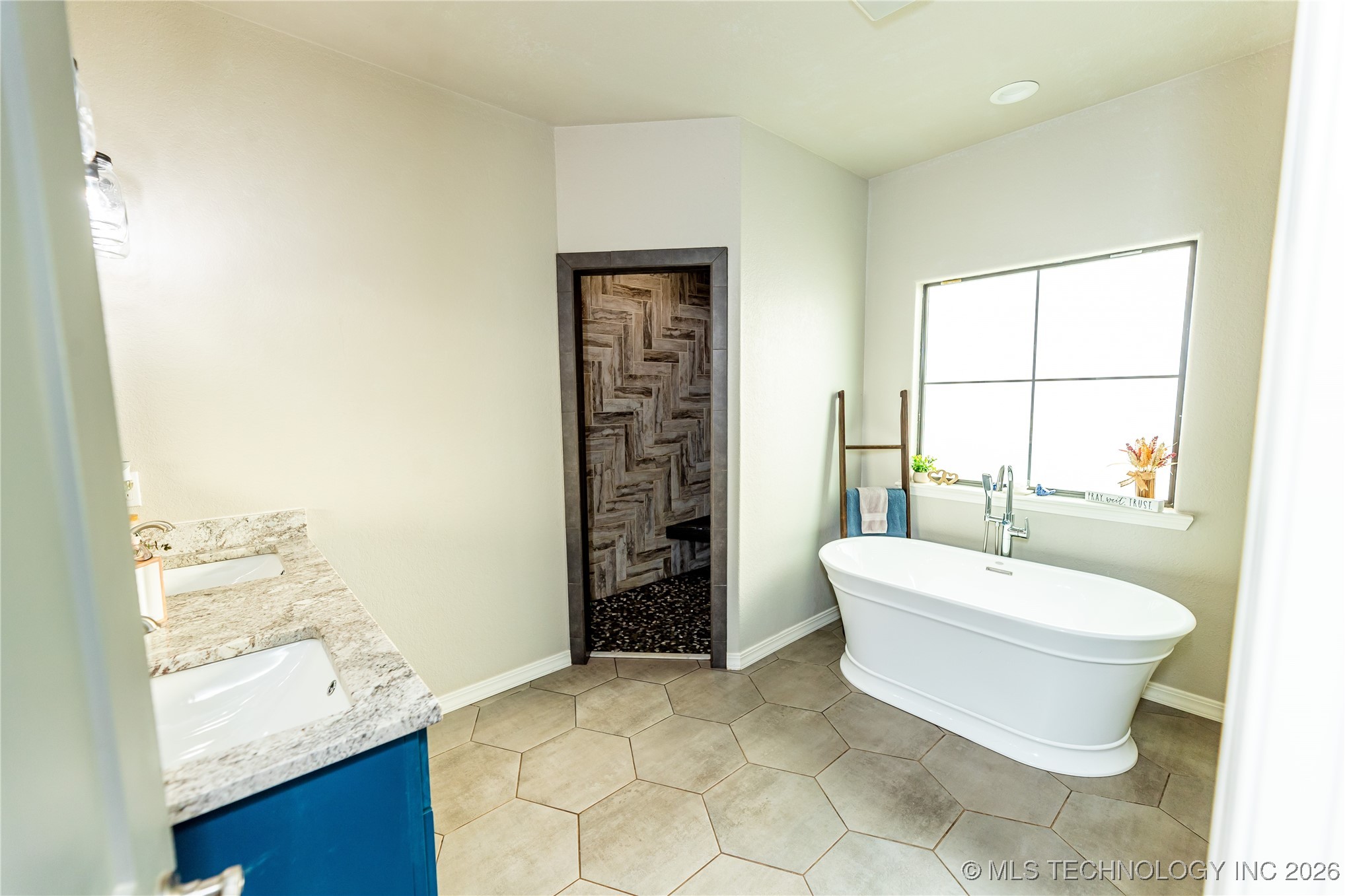 29705 Harvest Road Property Photo 16