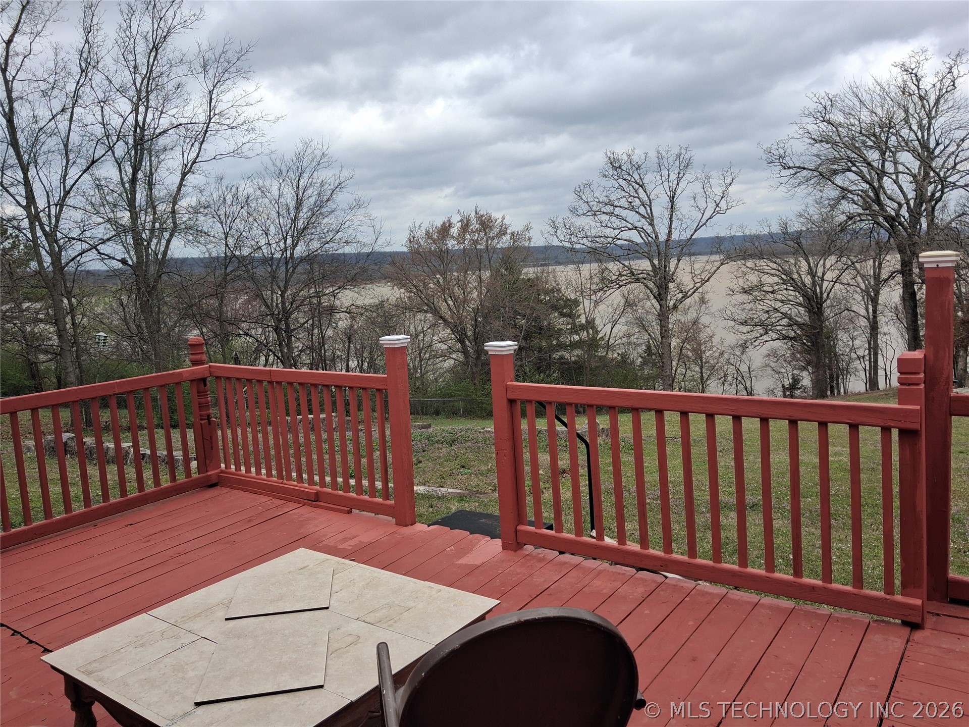 1176 W Albert Road Property Photo 2