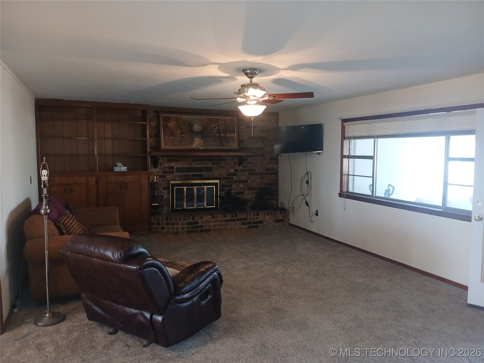 1176 W Albert Road Property Photo 12