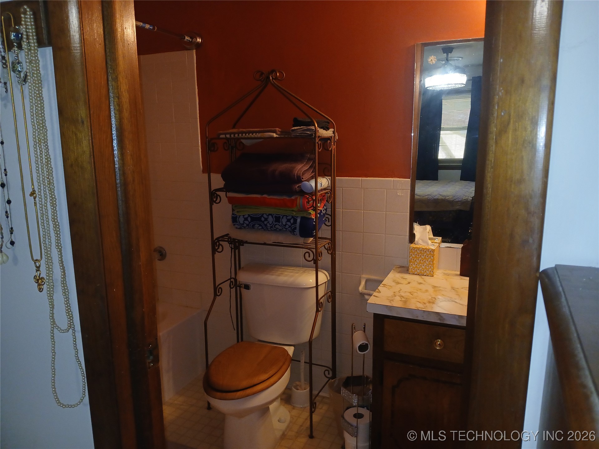 1176 W Albert Road Property Photo 22