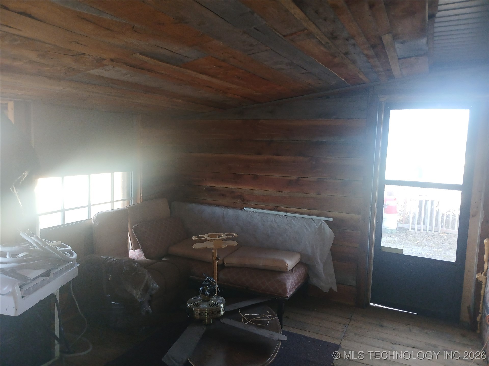 1176 W Albert Road Property Photo 32