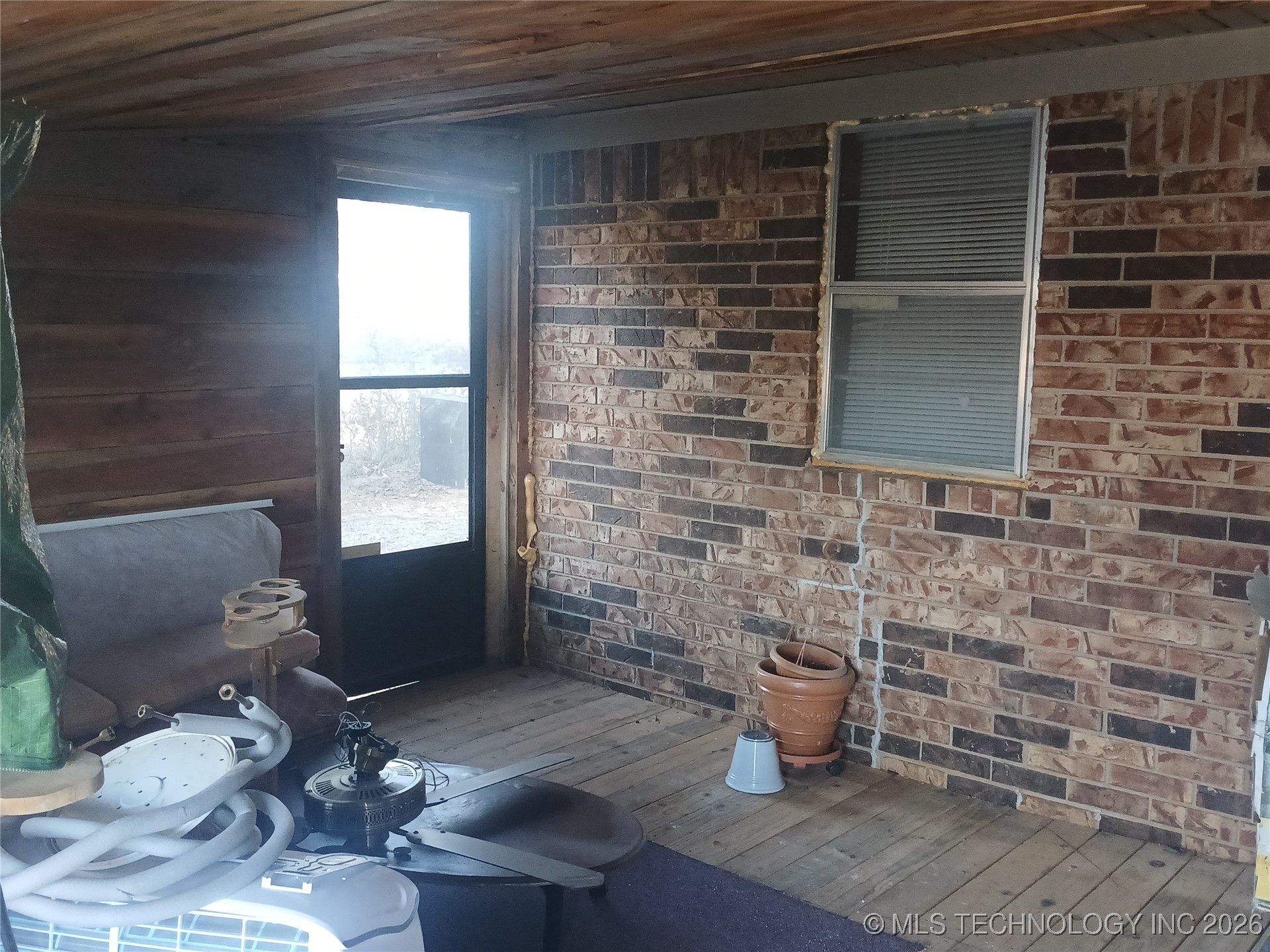 1176 W Albert Road Property Photo 49