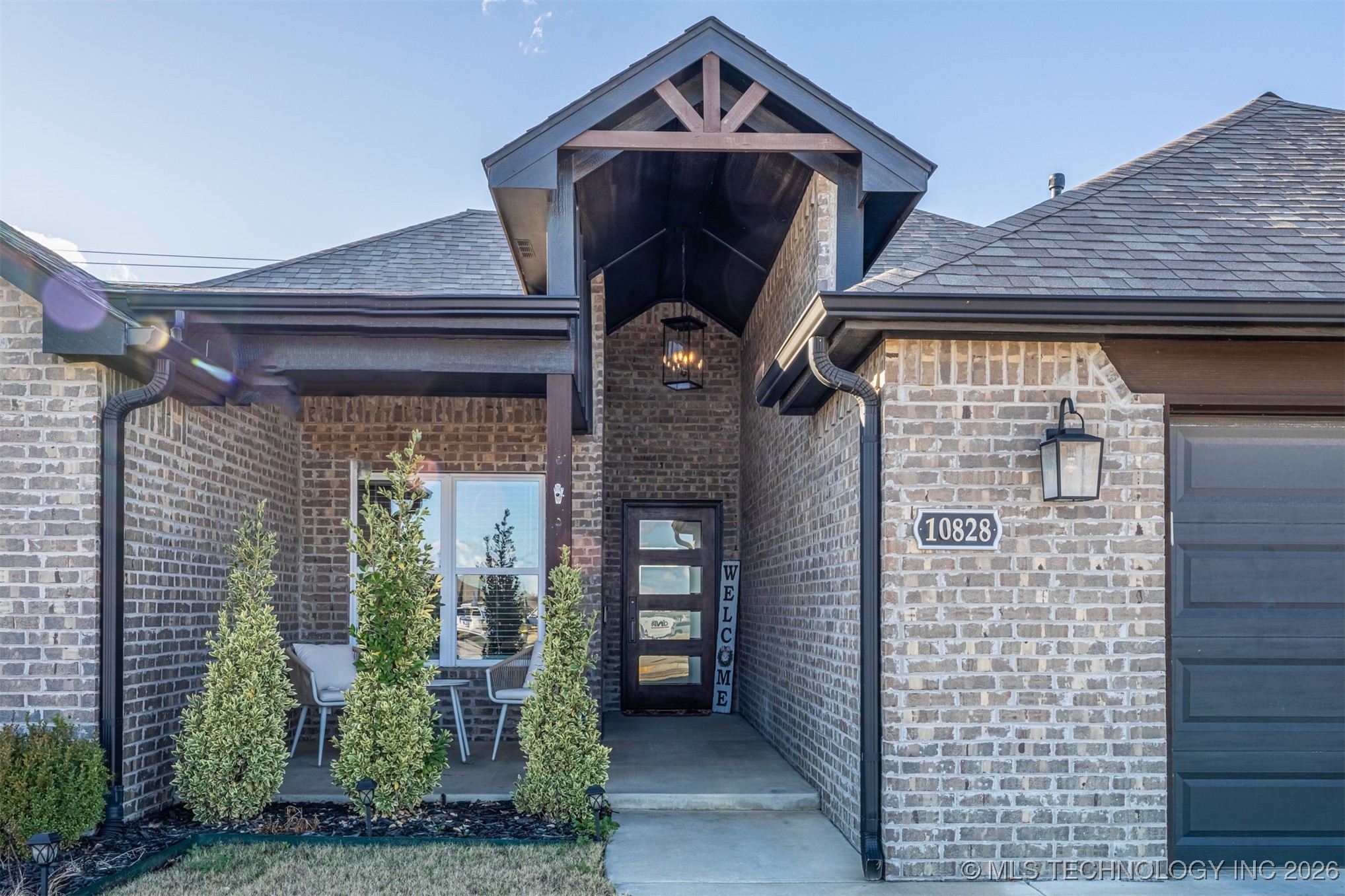 10828 S 274th East Avenue Property Photo 3