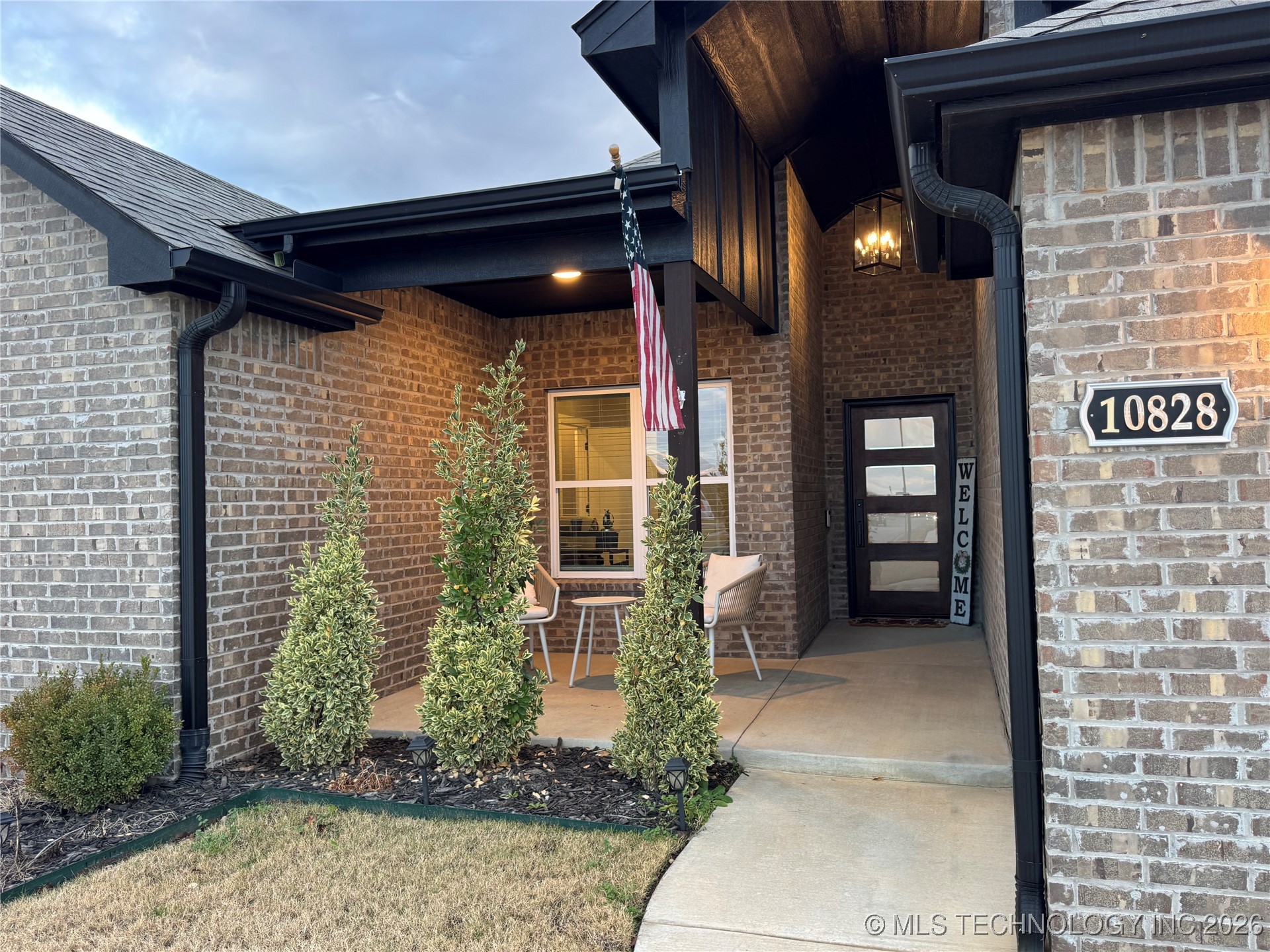 10828 S 274th East Avenue Property Photo 4