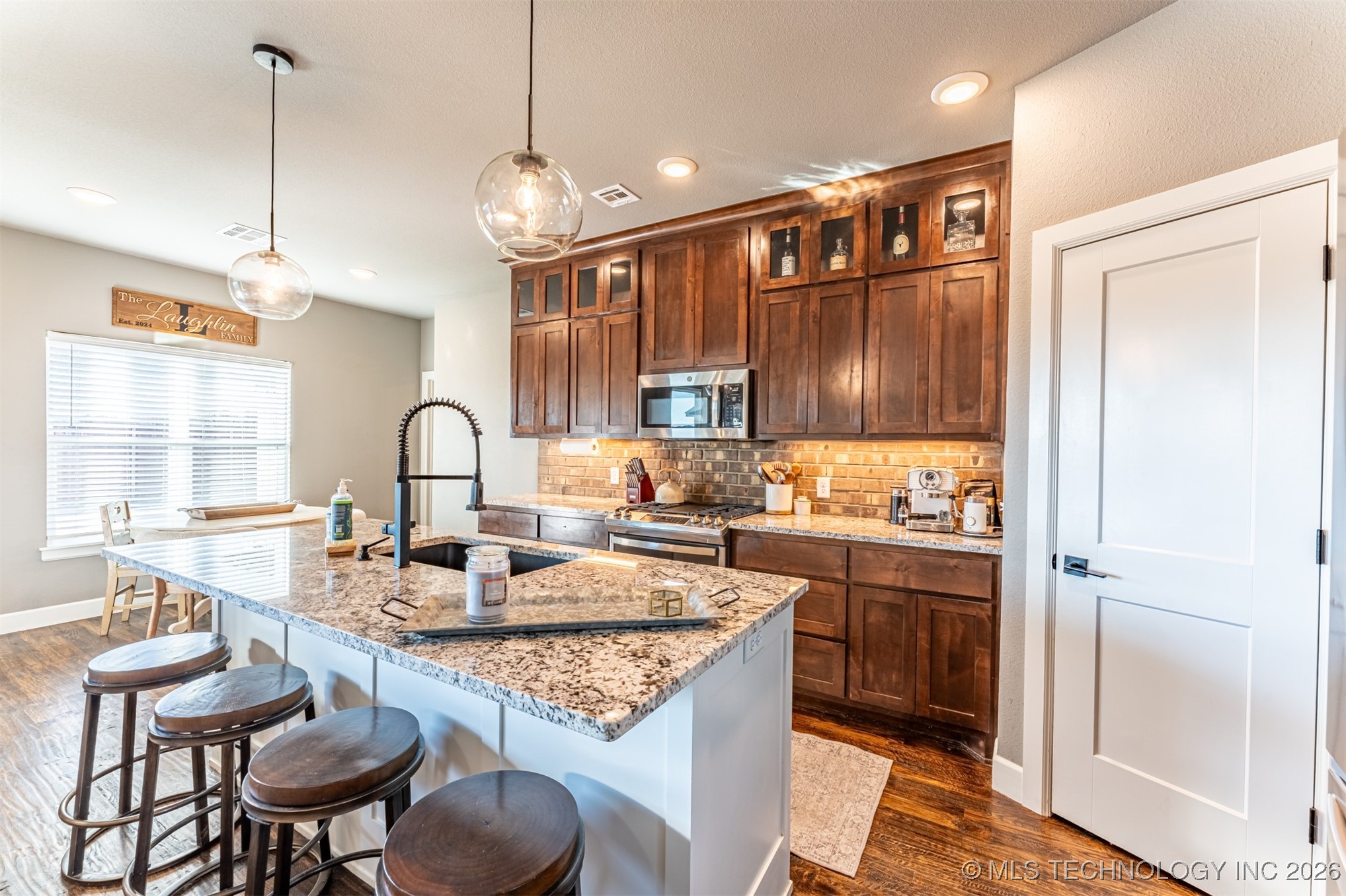 10828 S 274th East Avenue Property Photo 9