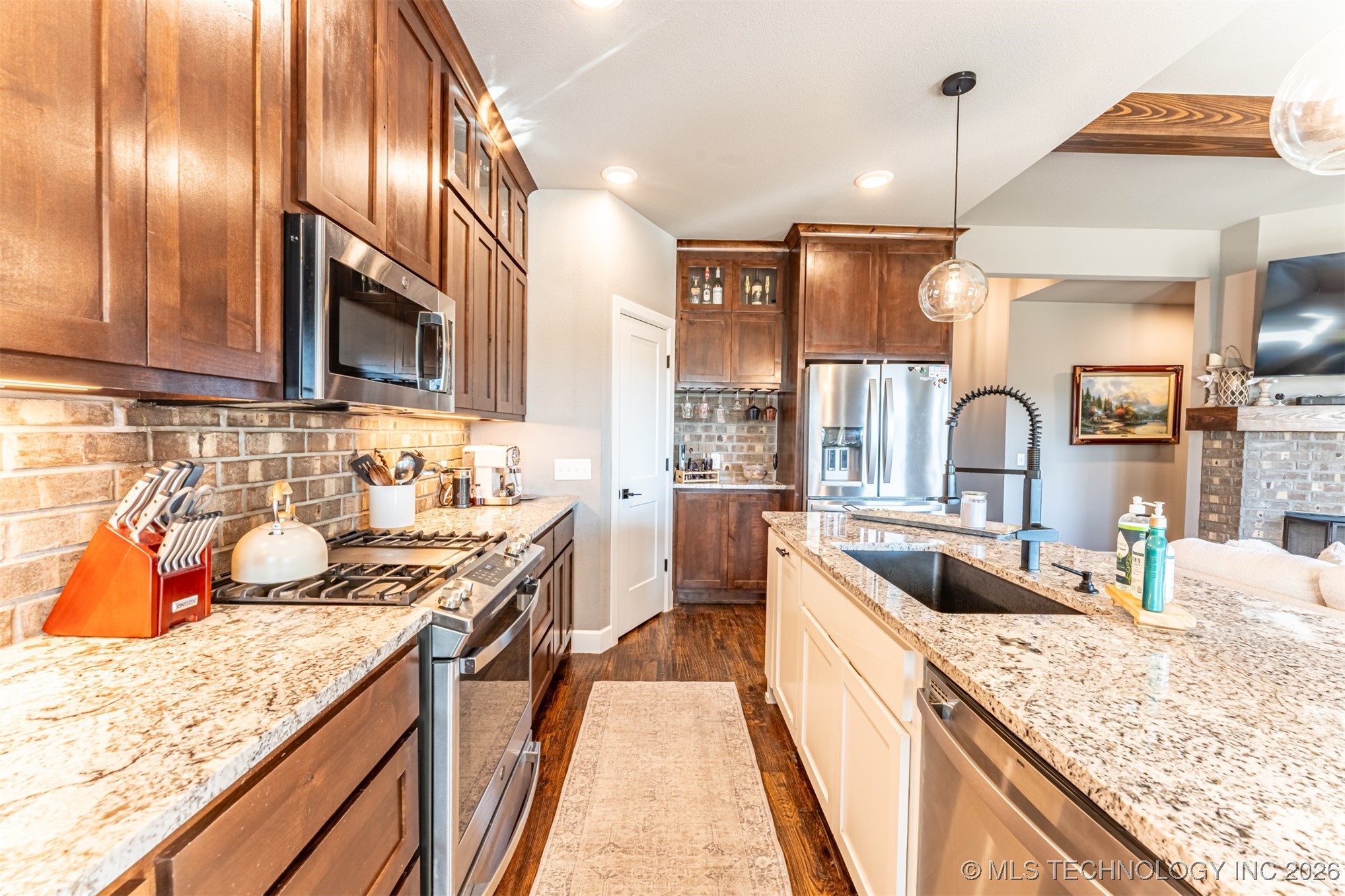 10828 S 274th East Avenue Property Photo 13