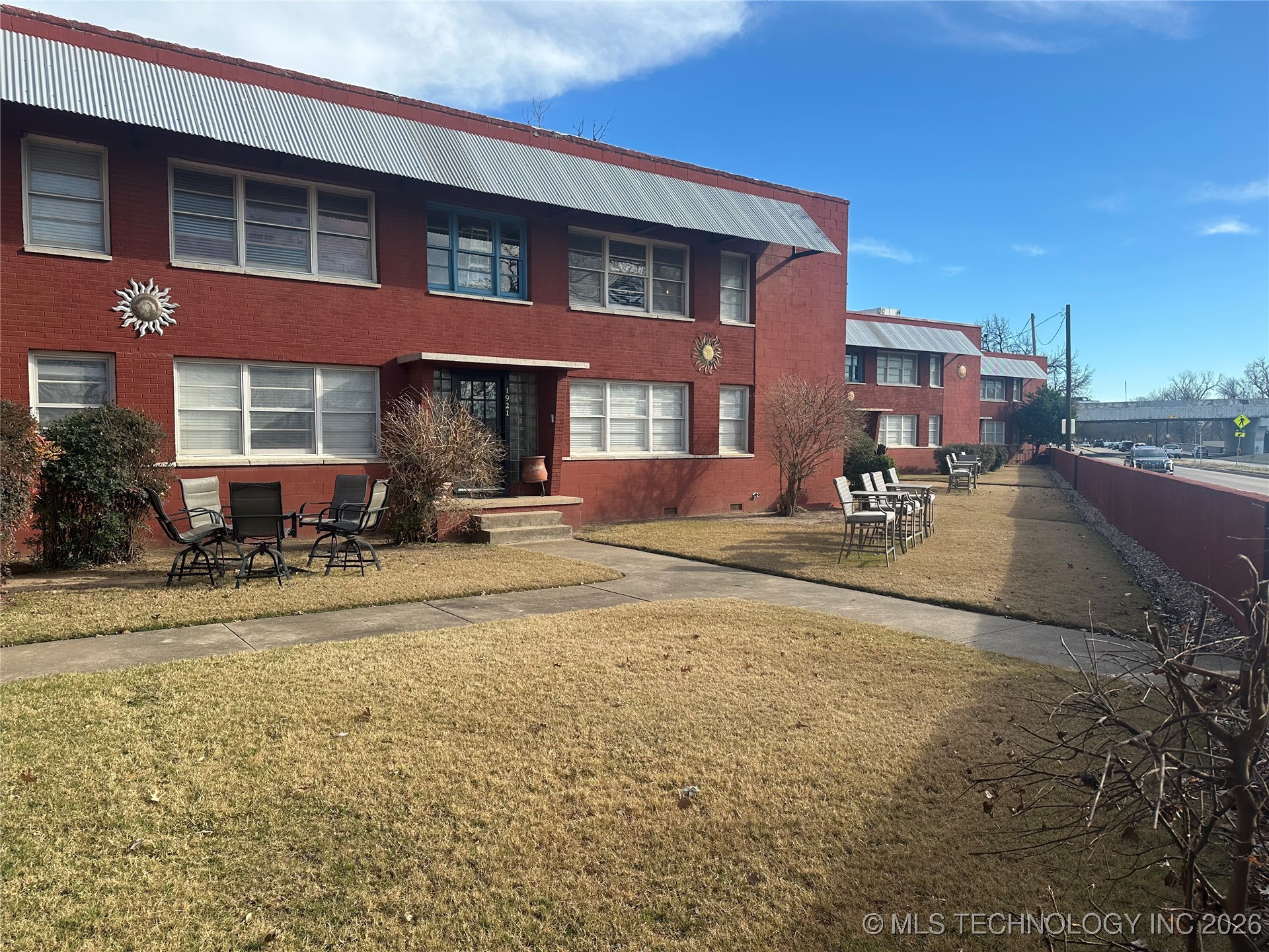 1920 S Cheyenne Avenue Property Photo 1