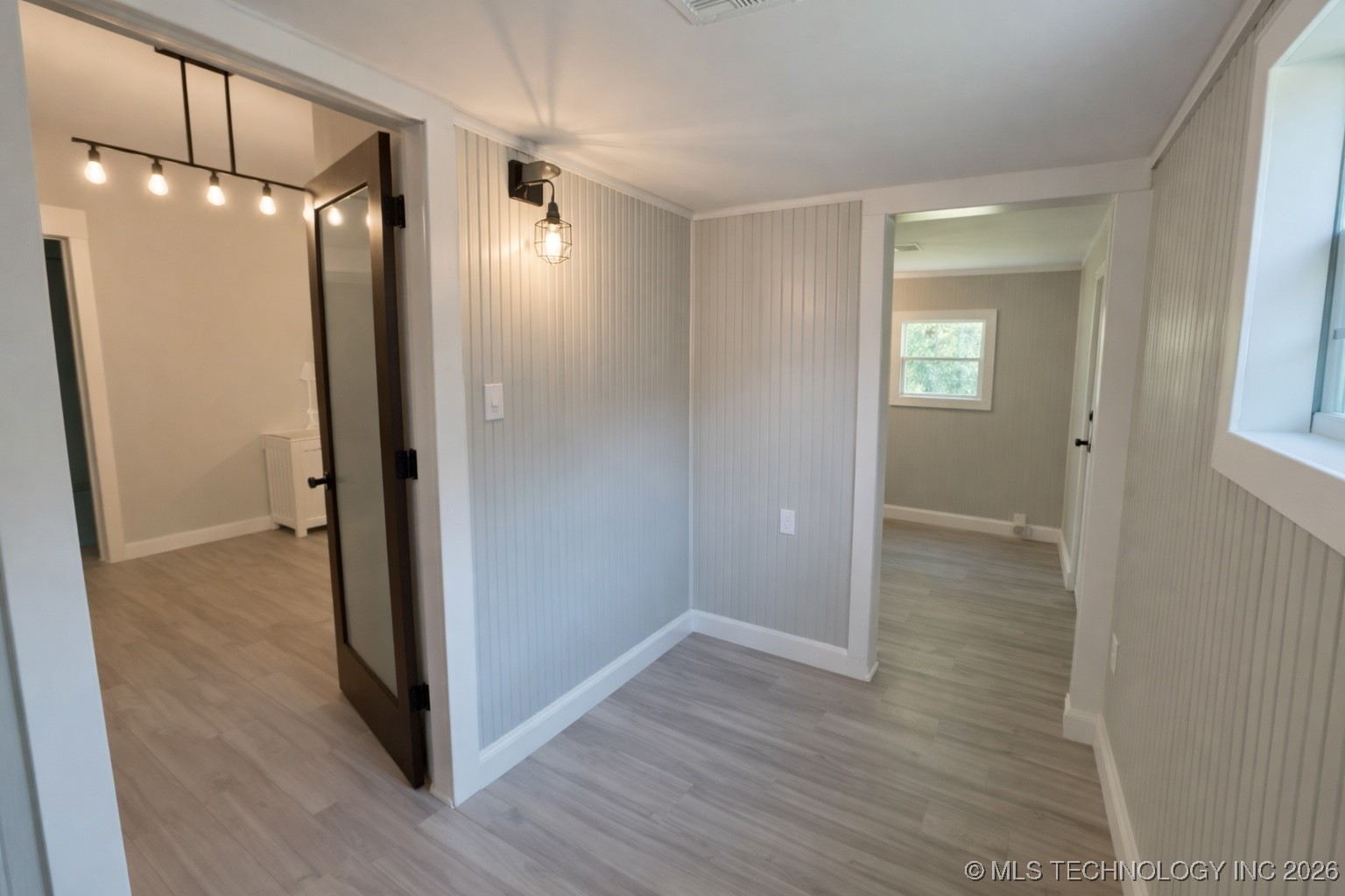 307 S Lee Avenue Property Photo 9