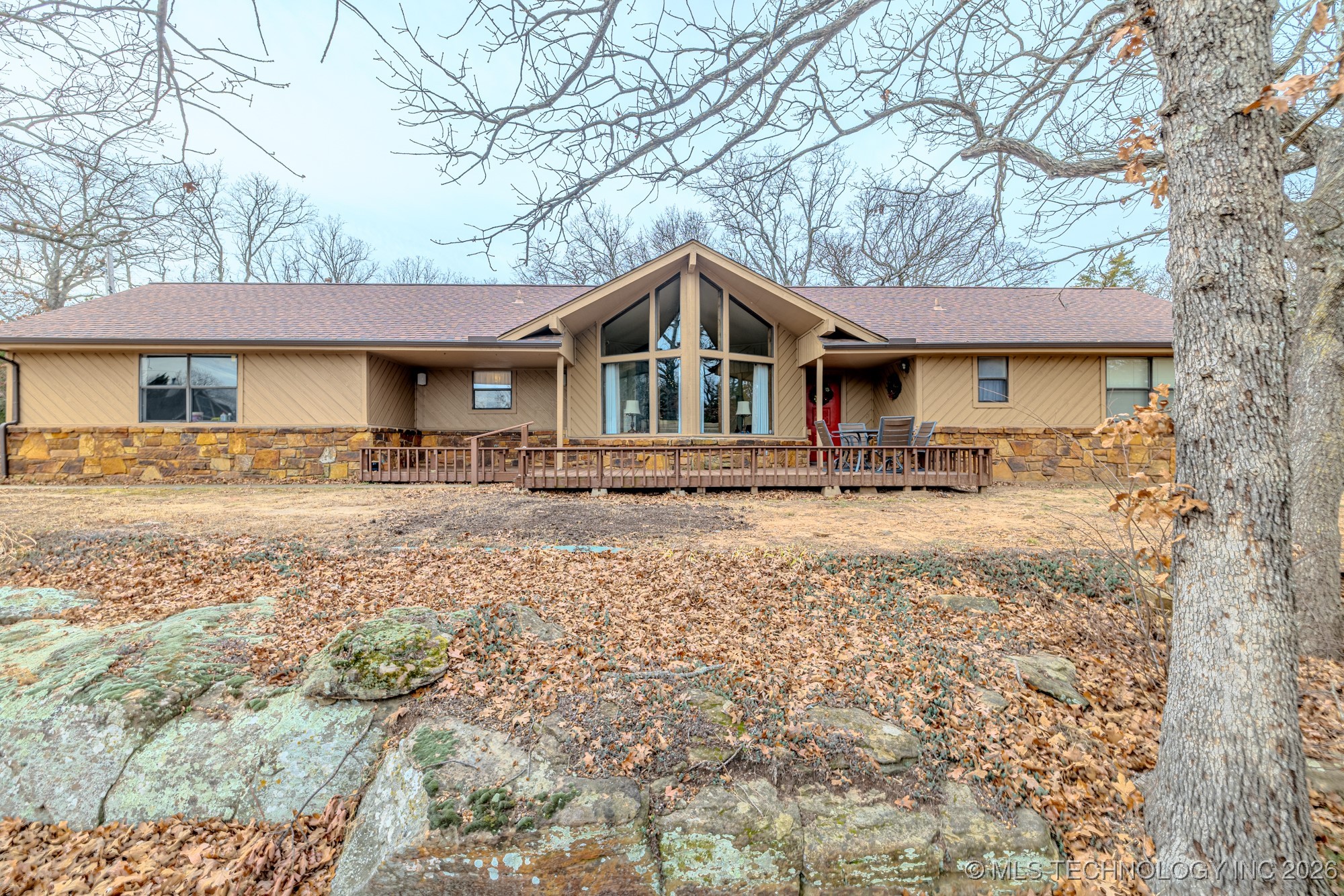 1544 N Lakeview Avenue Property Photo 1