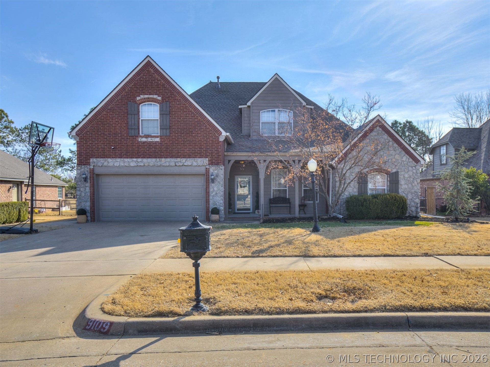 9109 N 102nd East Avenue Property Photo 2