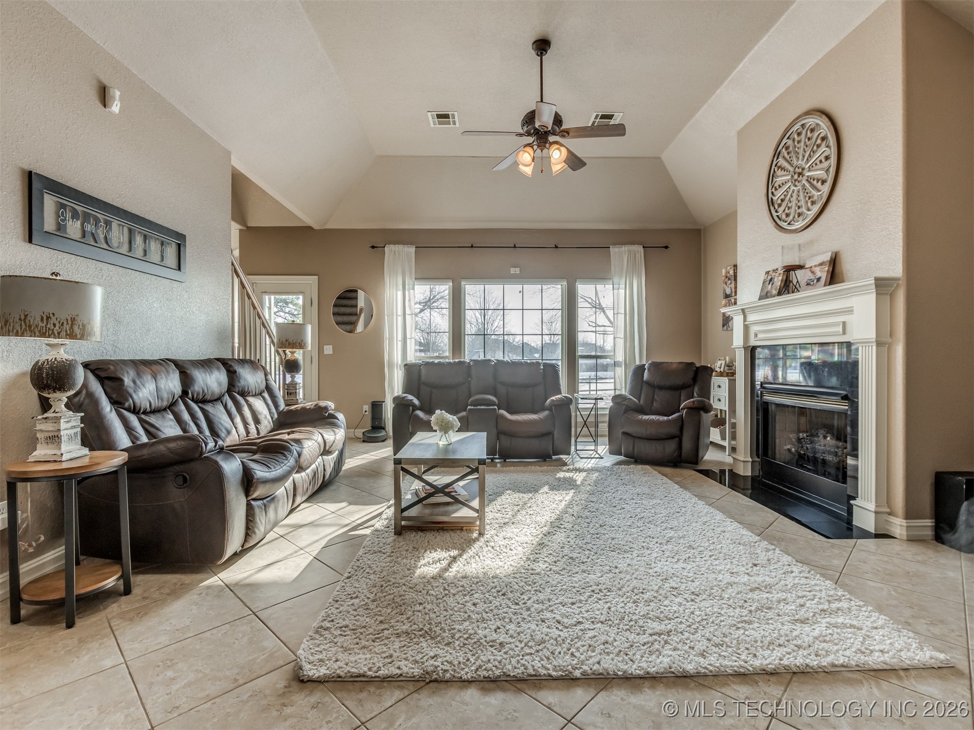 9109 N 102nd East Avenue Property Photo 7