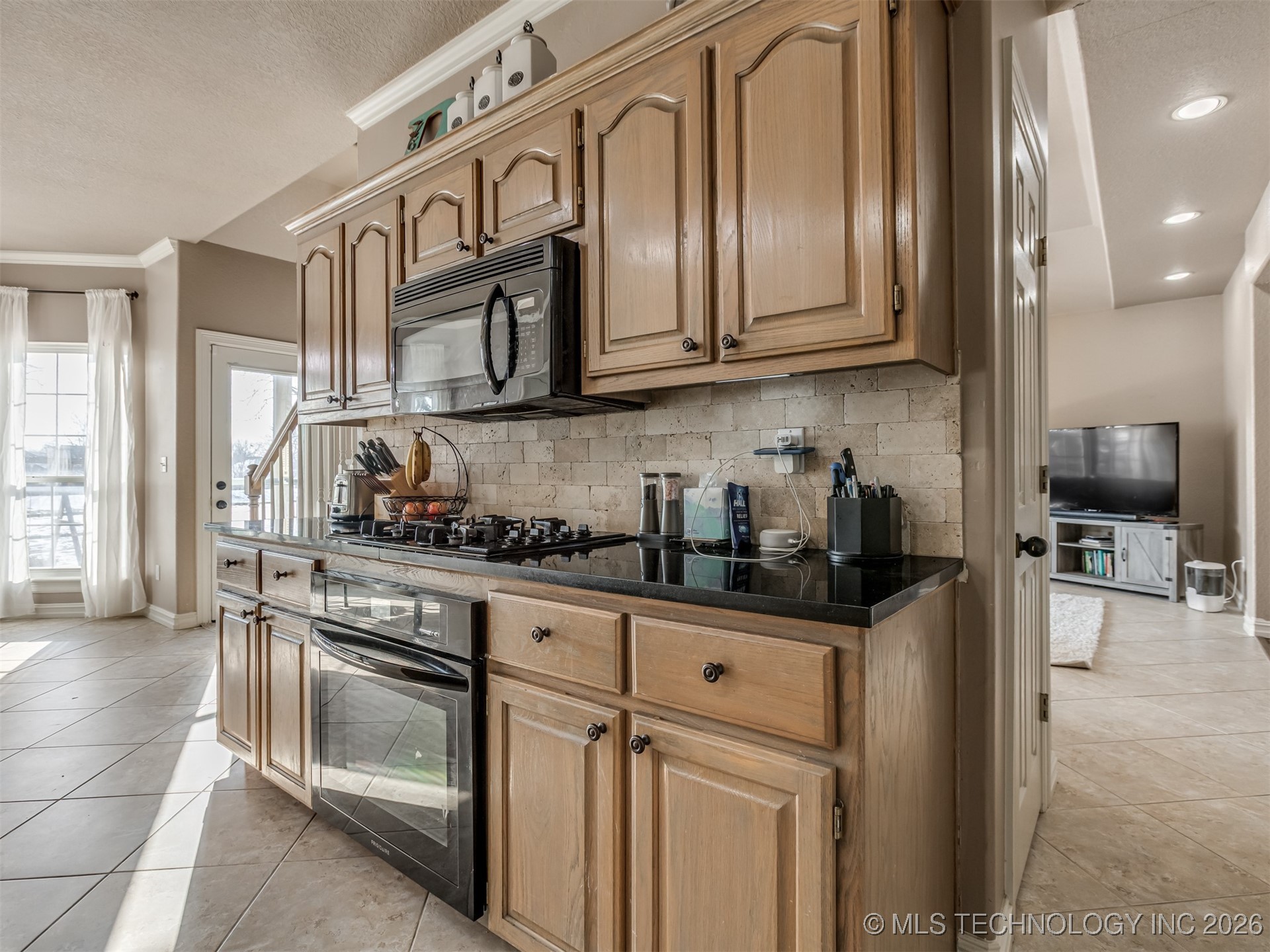 9109 N 102nd East Avenue Property Photo 14