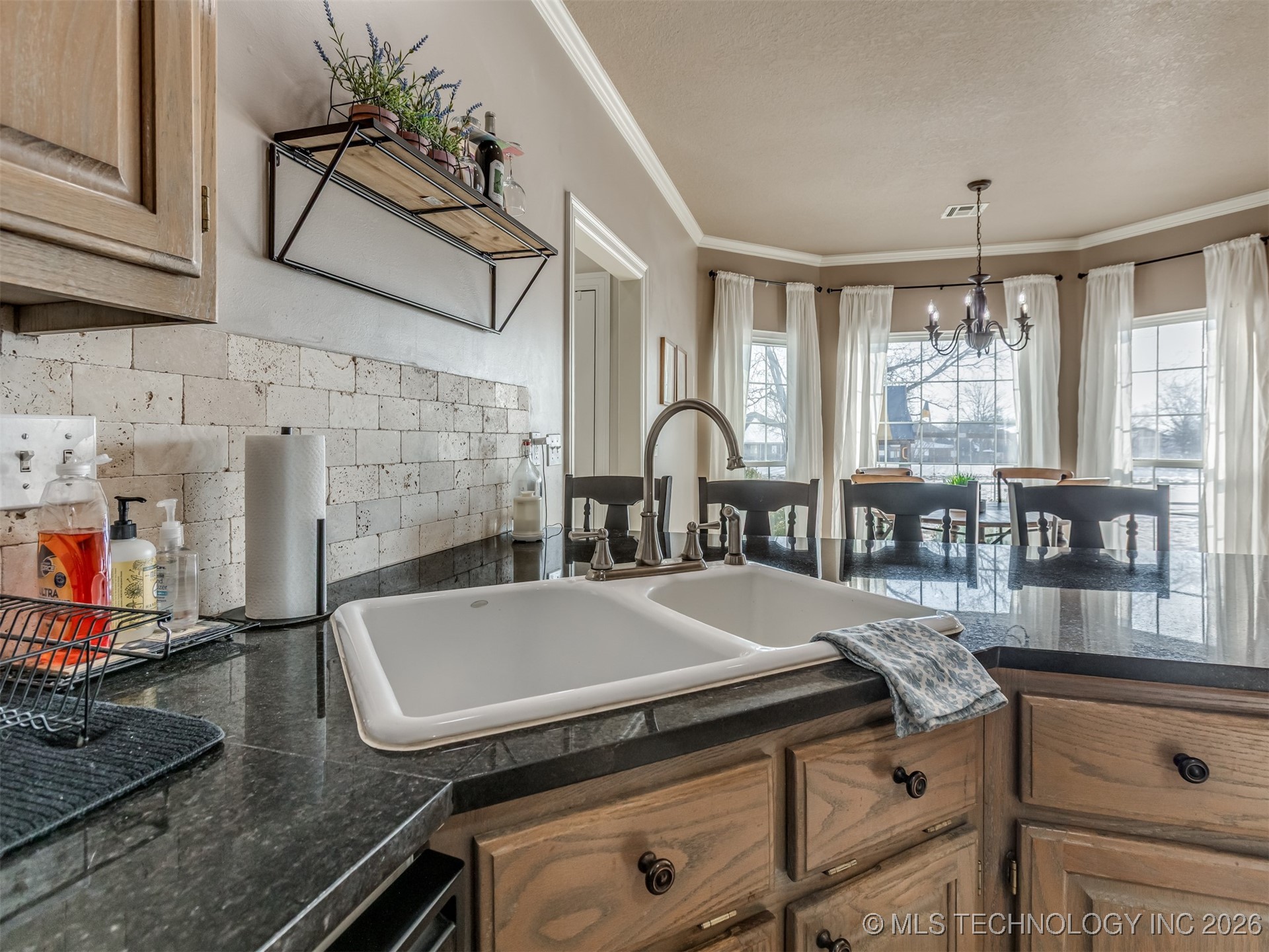 9109 N 102nd East Avenue Property Photo 17