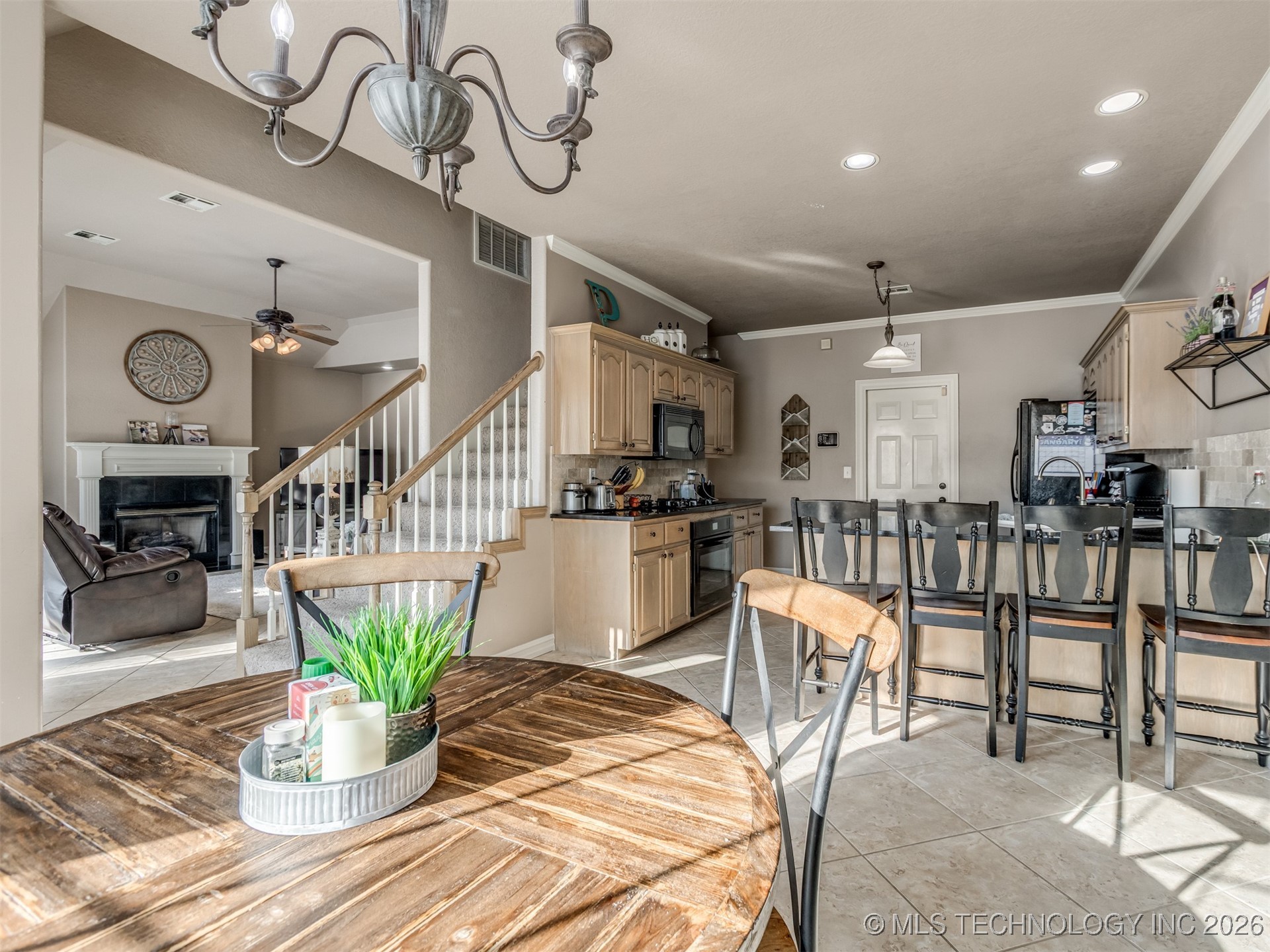 9109 N 102nd East Avenue Property Photo 19