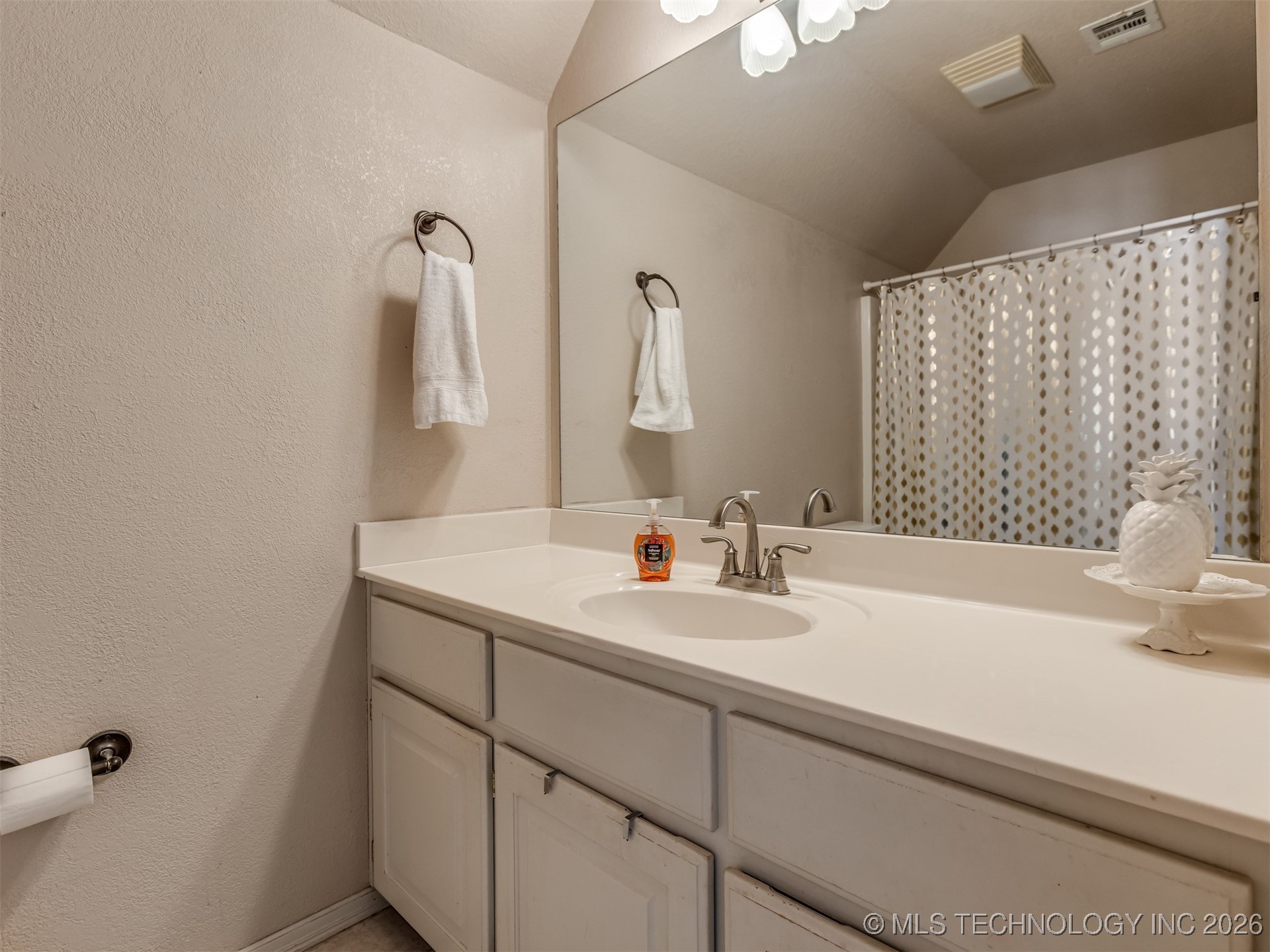 9109 N 102nd East Avenue Property Photo 40