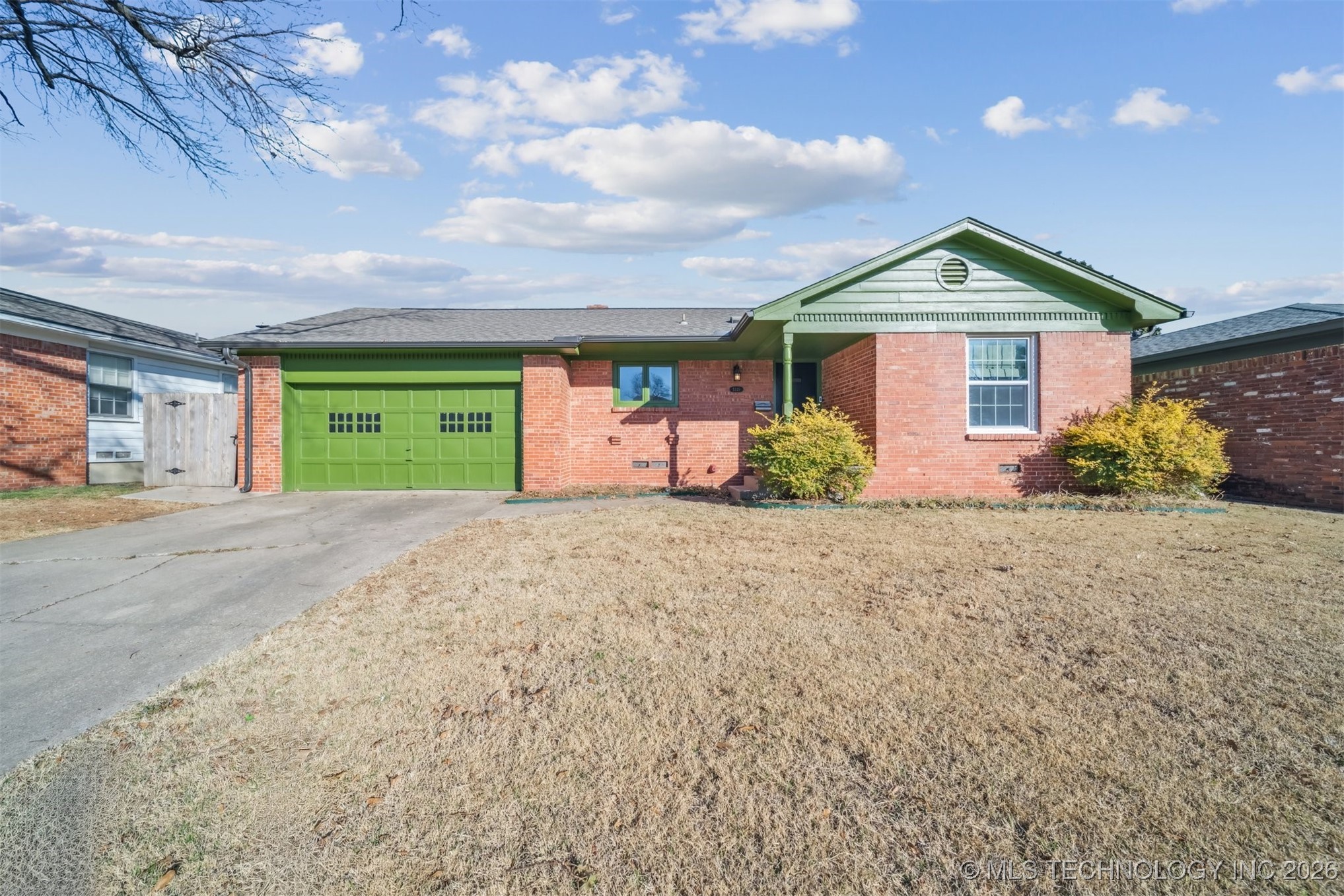 5335 E 29th Street Property Photo 1