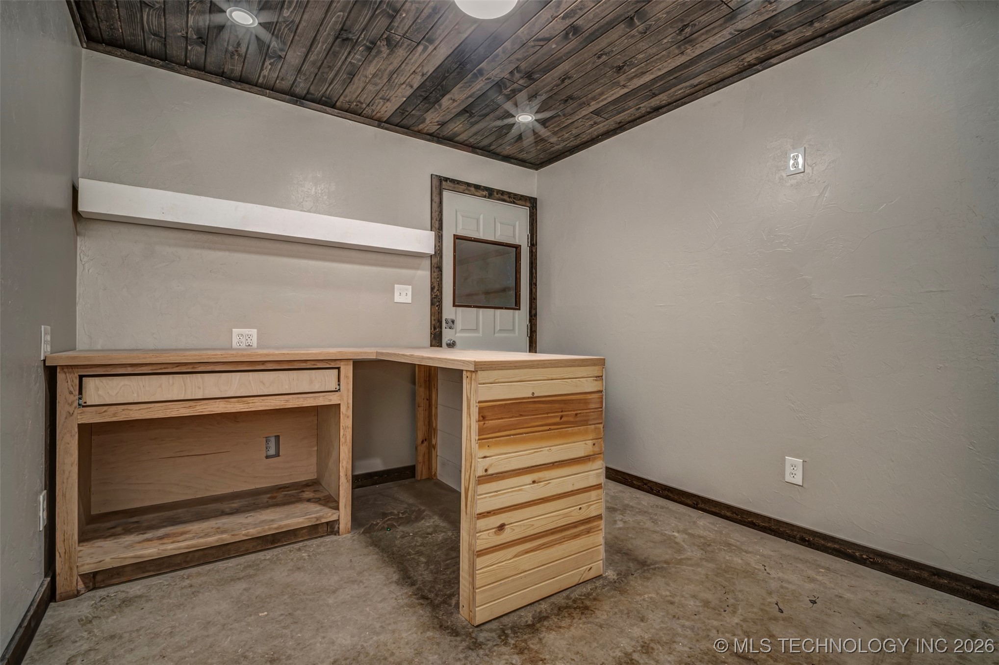 14913 County Road 3544 Property Photo 16