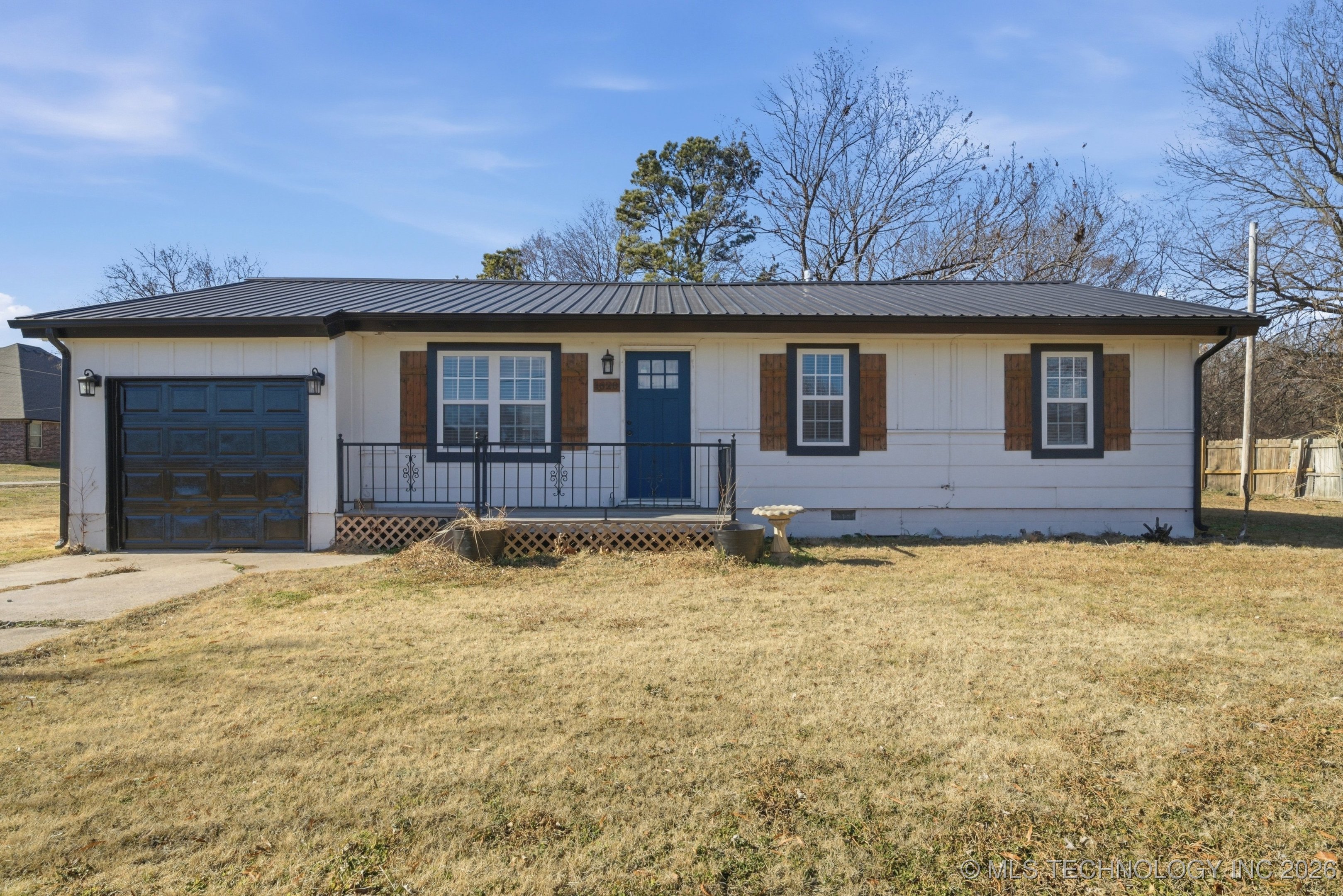 1620 N Union Avenue Property Photo 1