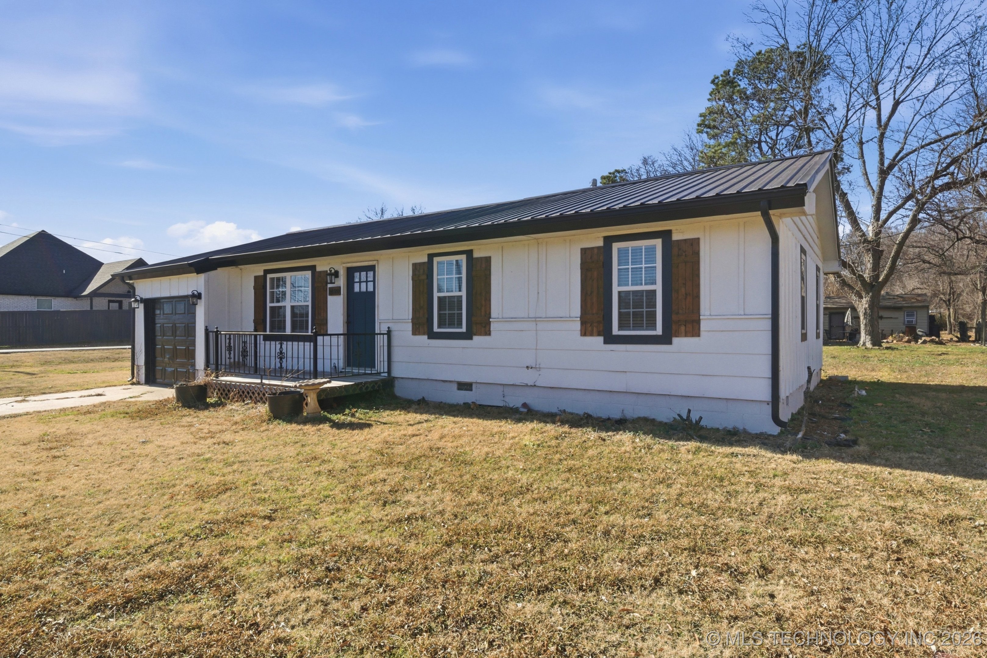 1620 N Union Avenue Property Photo 2