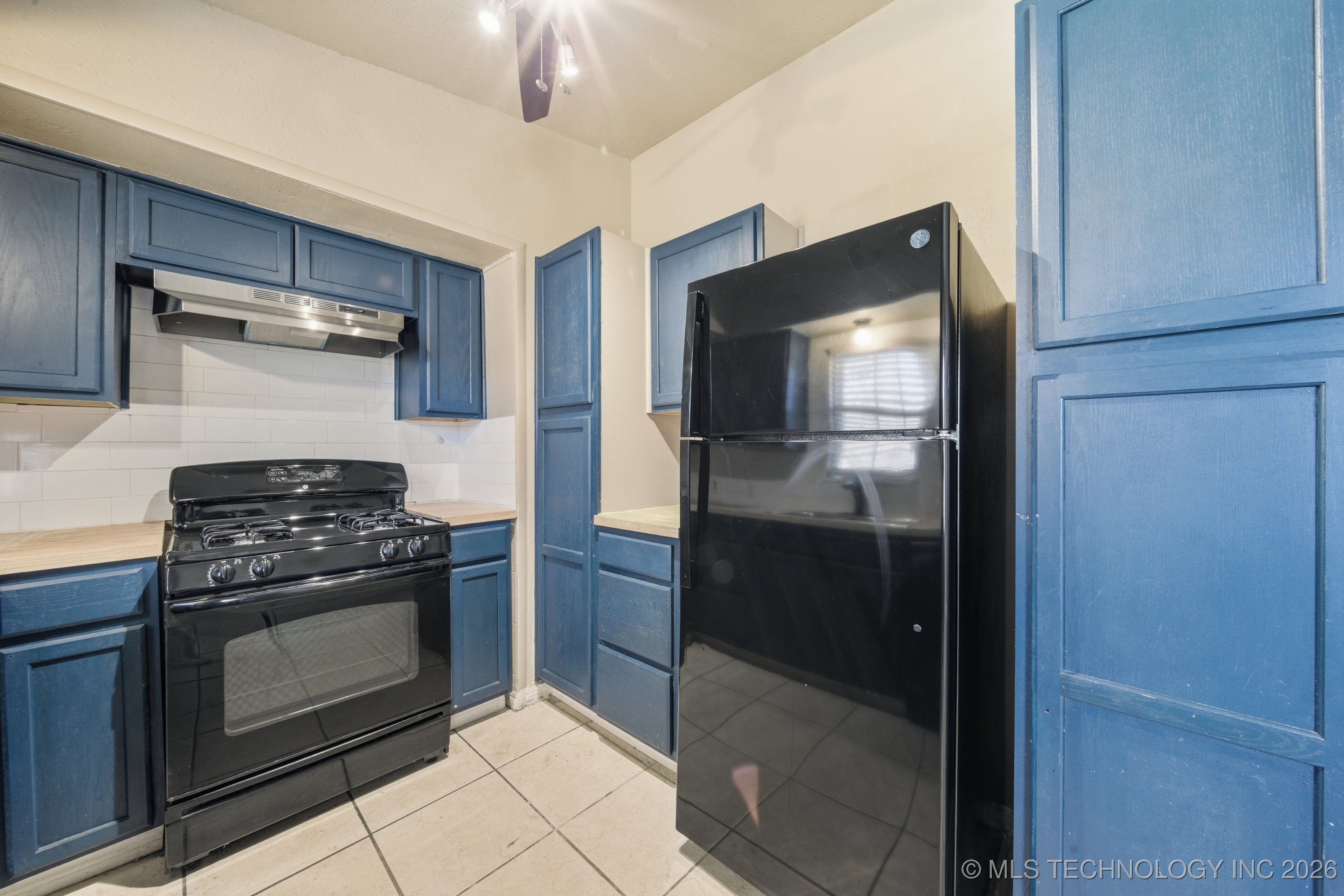 1620 N Union Avenue Property Photo 13