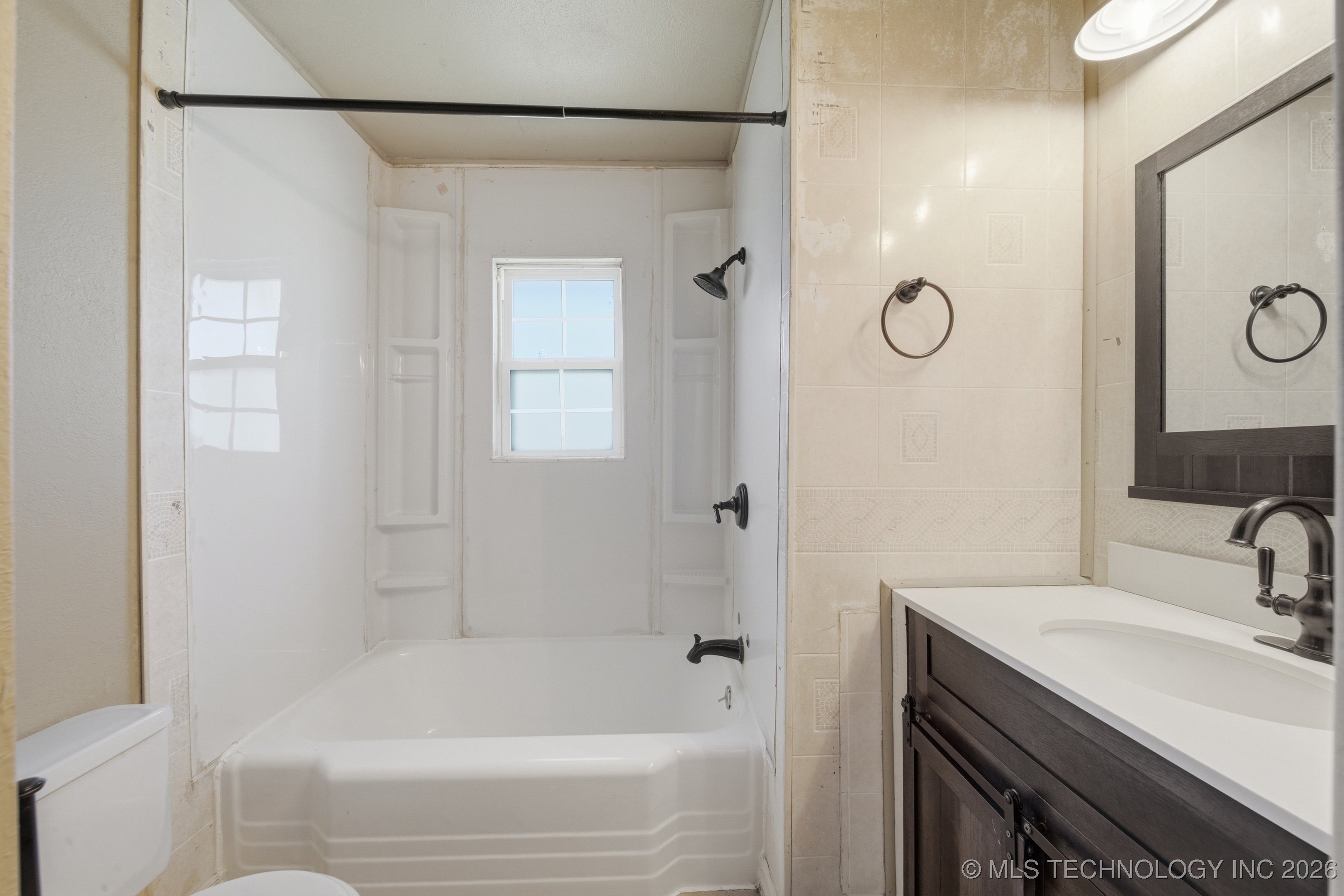 1620 N Union Avenue Property Photo 16