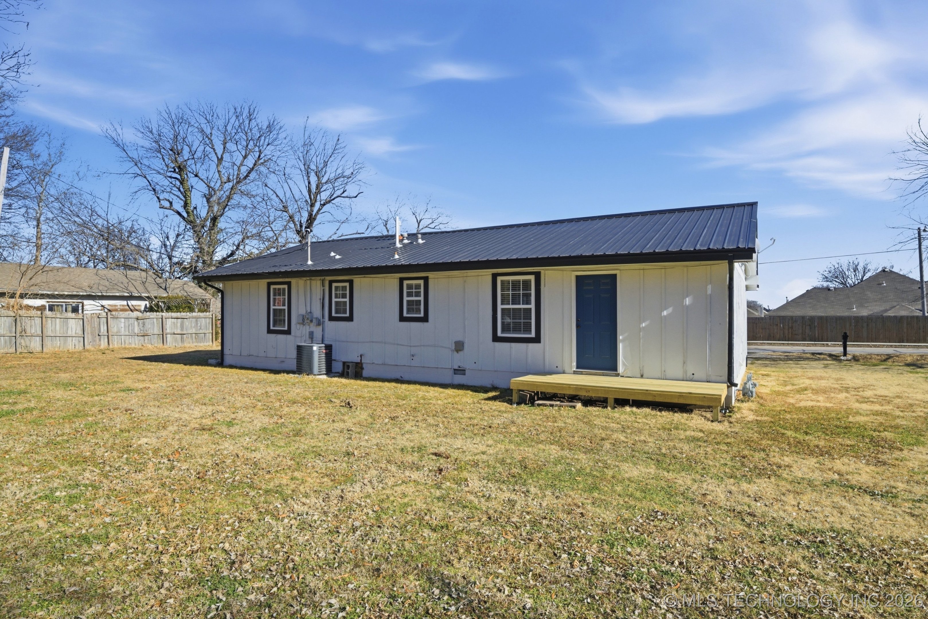 1620 N Union Avenue Property Photo 24