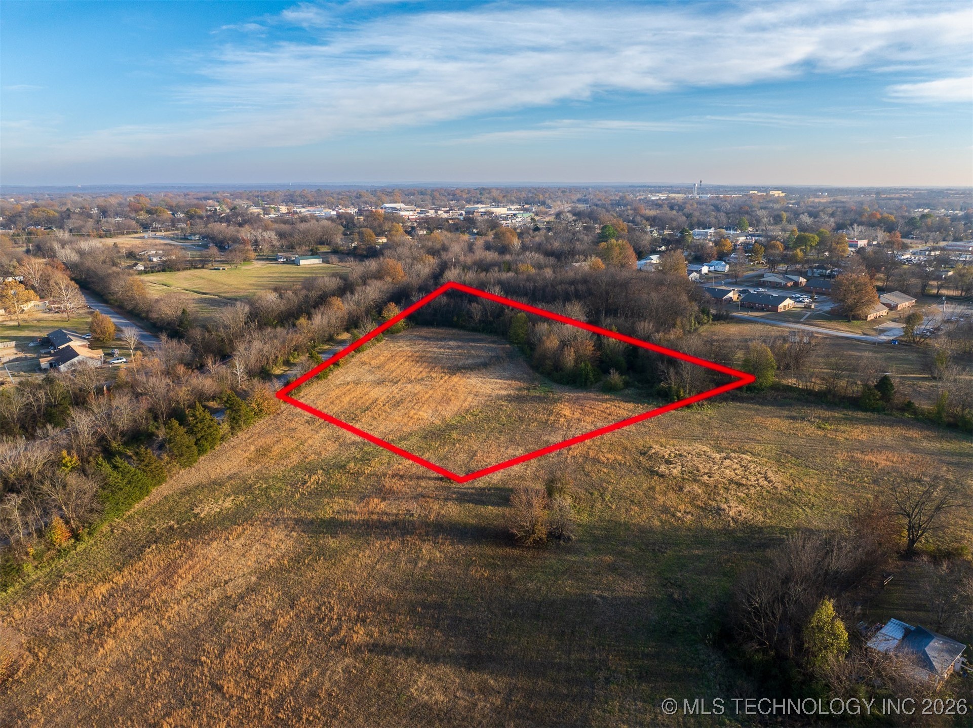 2 N Wagoner Avenue Property Photo 7