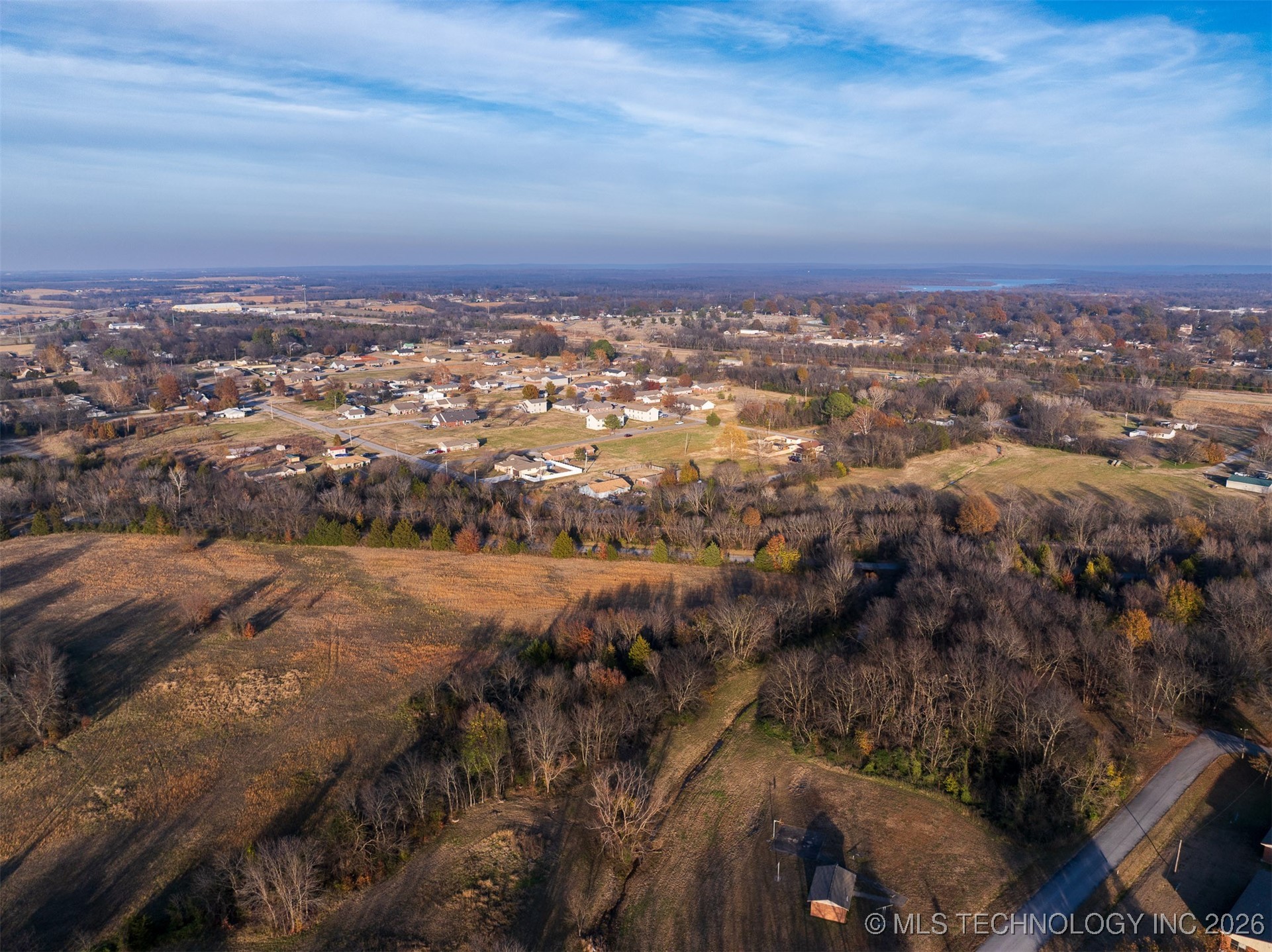 2 N Wagoner Avenue Property Photo 11