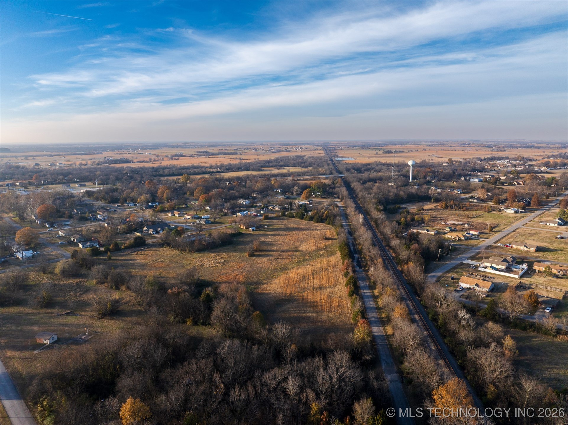 2 N Wagoner Avenue Property Photo 15