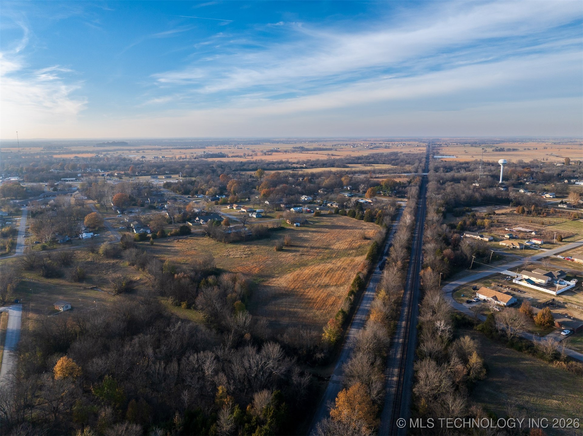 2 N Wagoner Avenue Property Photo 16