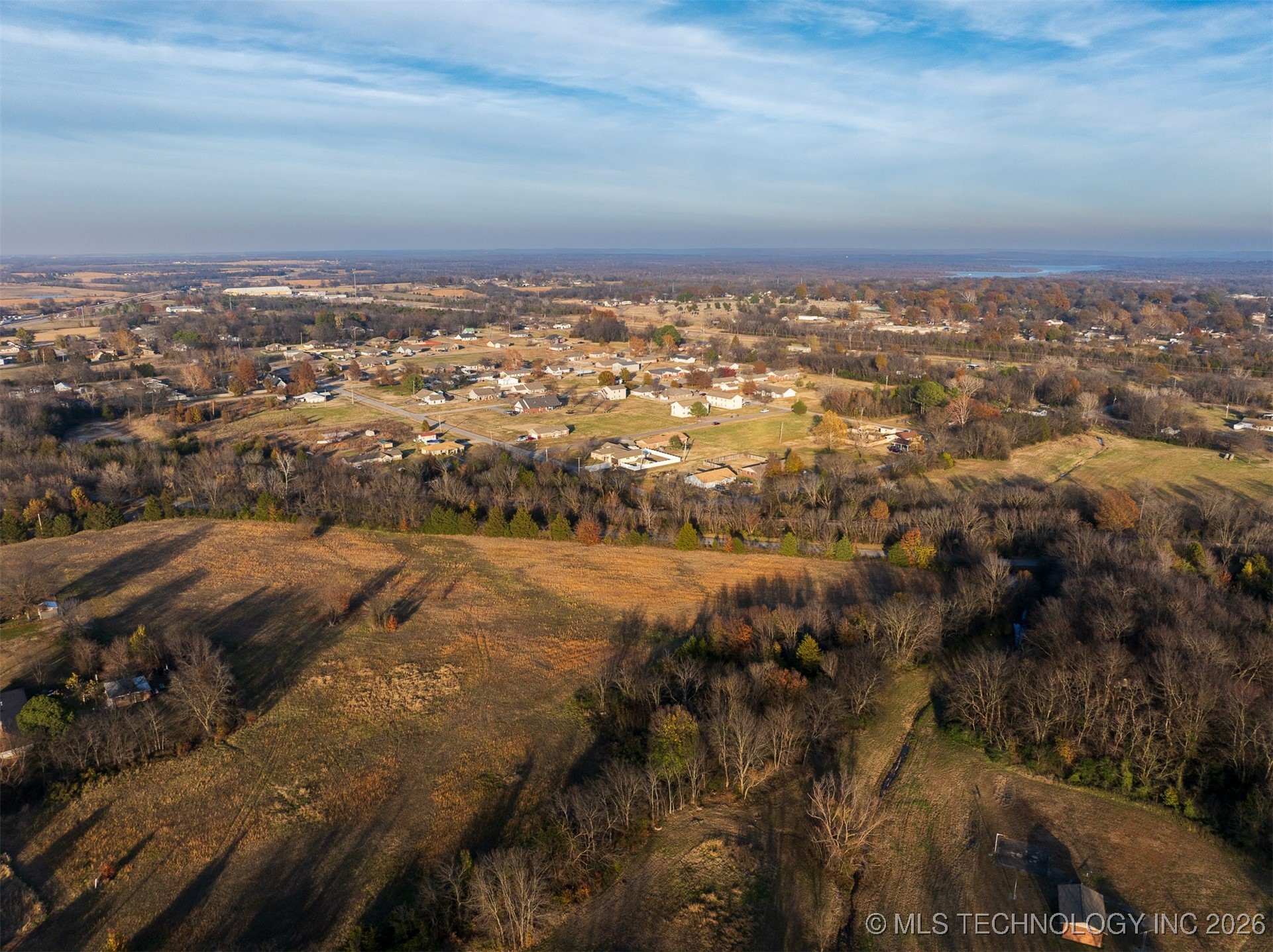 2 N Wagoner Avenue Property Photo 18