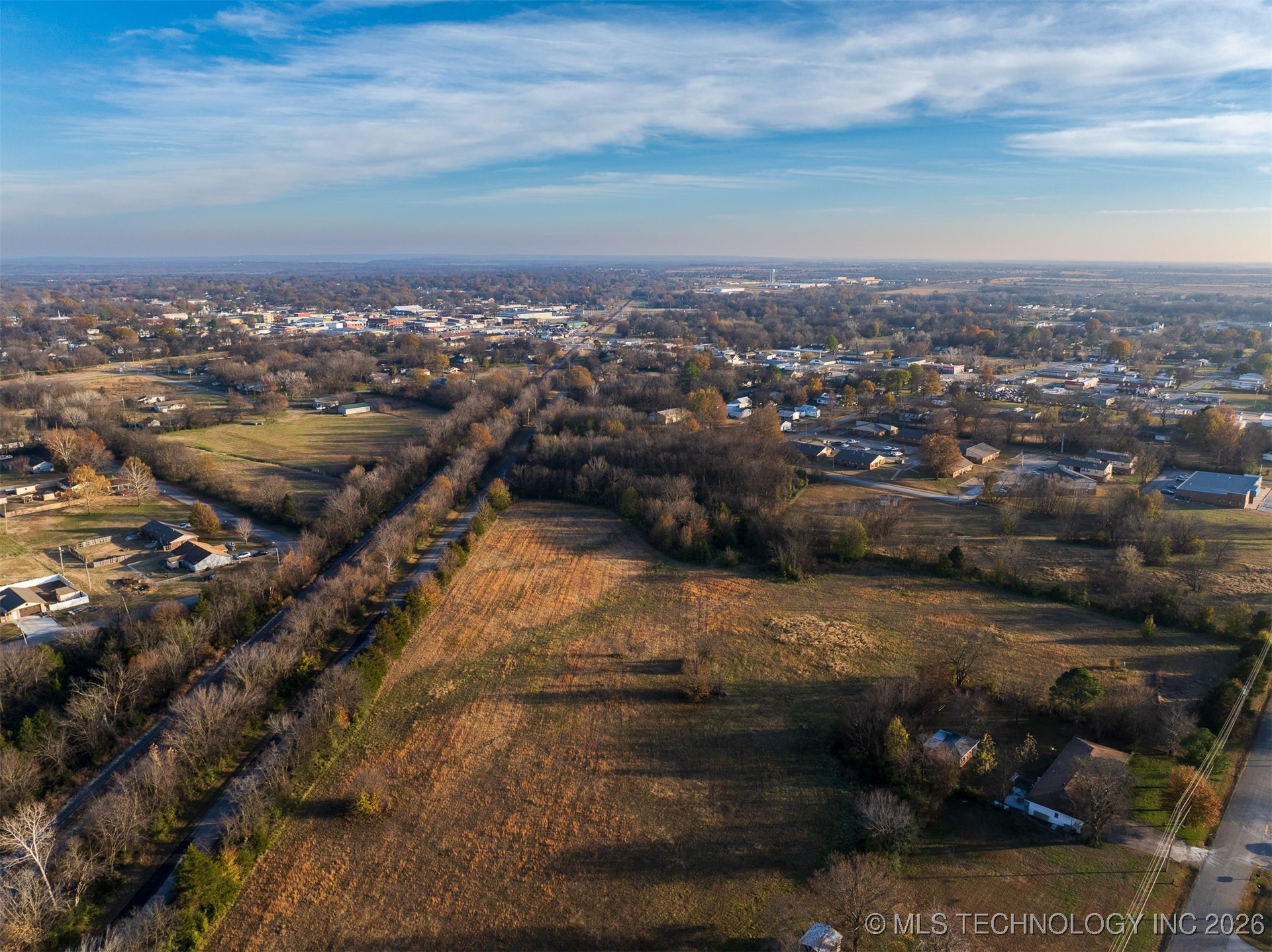 2 N Wagoner Avenue Property Photo 23