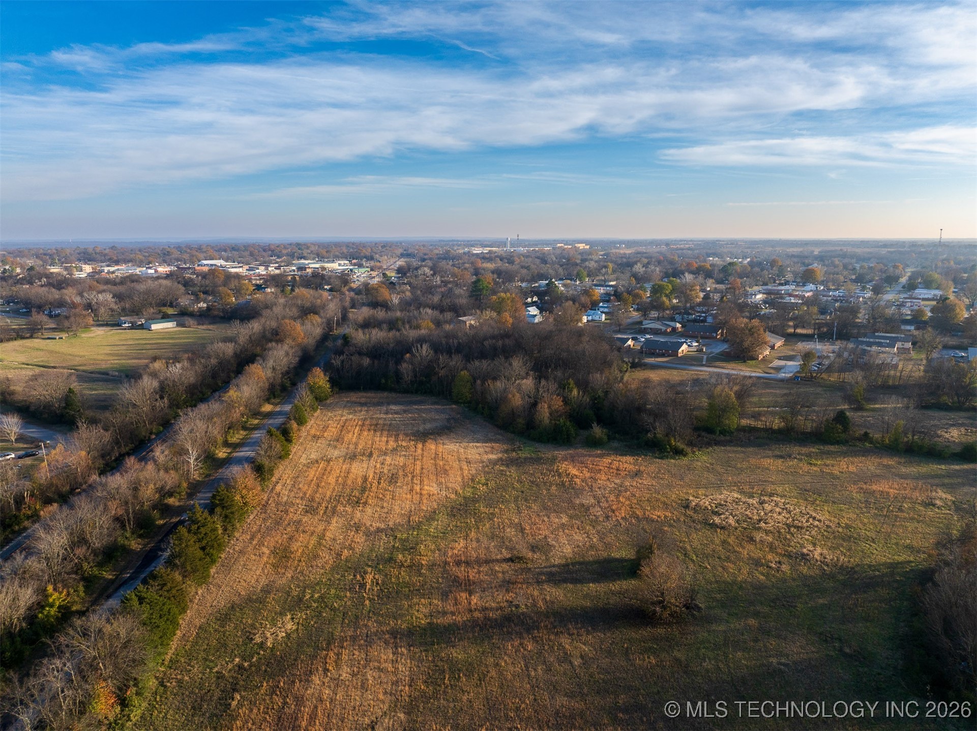 2 N Wagoner Avenue Property Photo 27