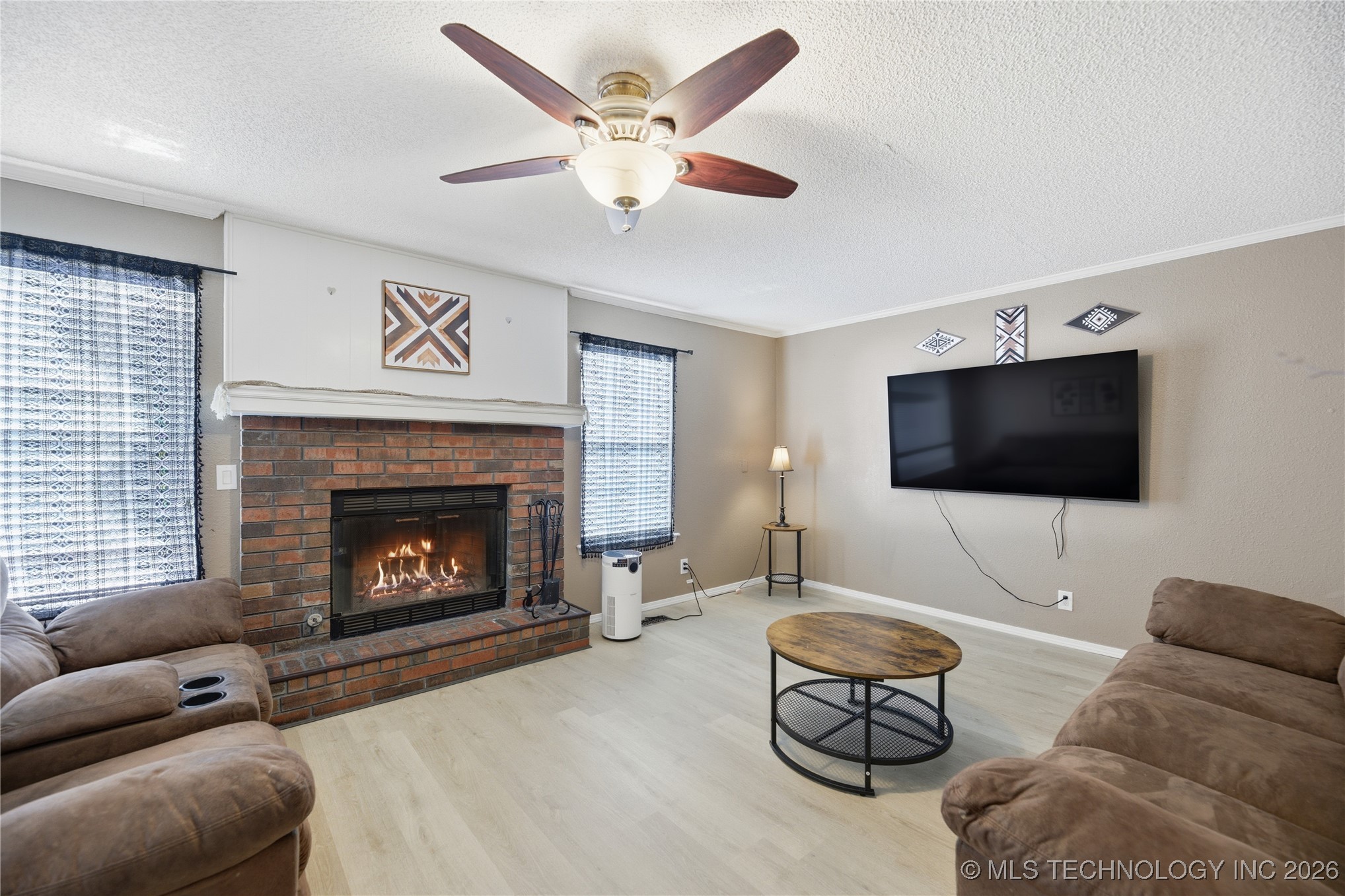 1629 W Delmar Street Property Photo 3