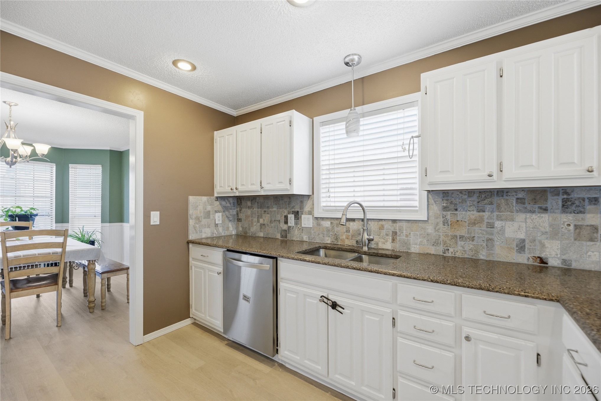 1629 W Delmar Street Property Photo 7