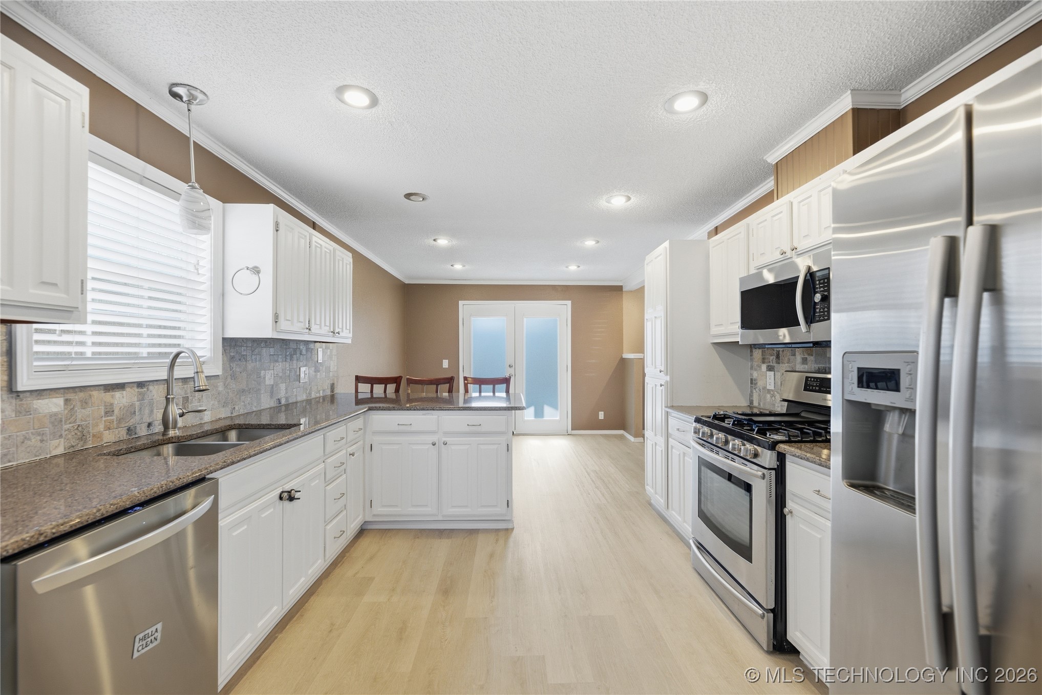 1629 W Delmar Street Property Photo 9